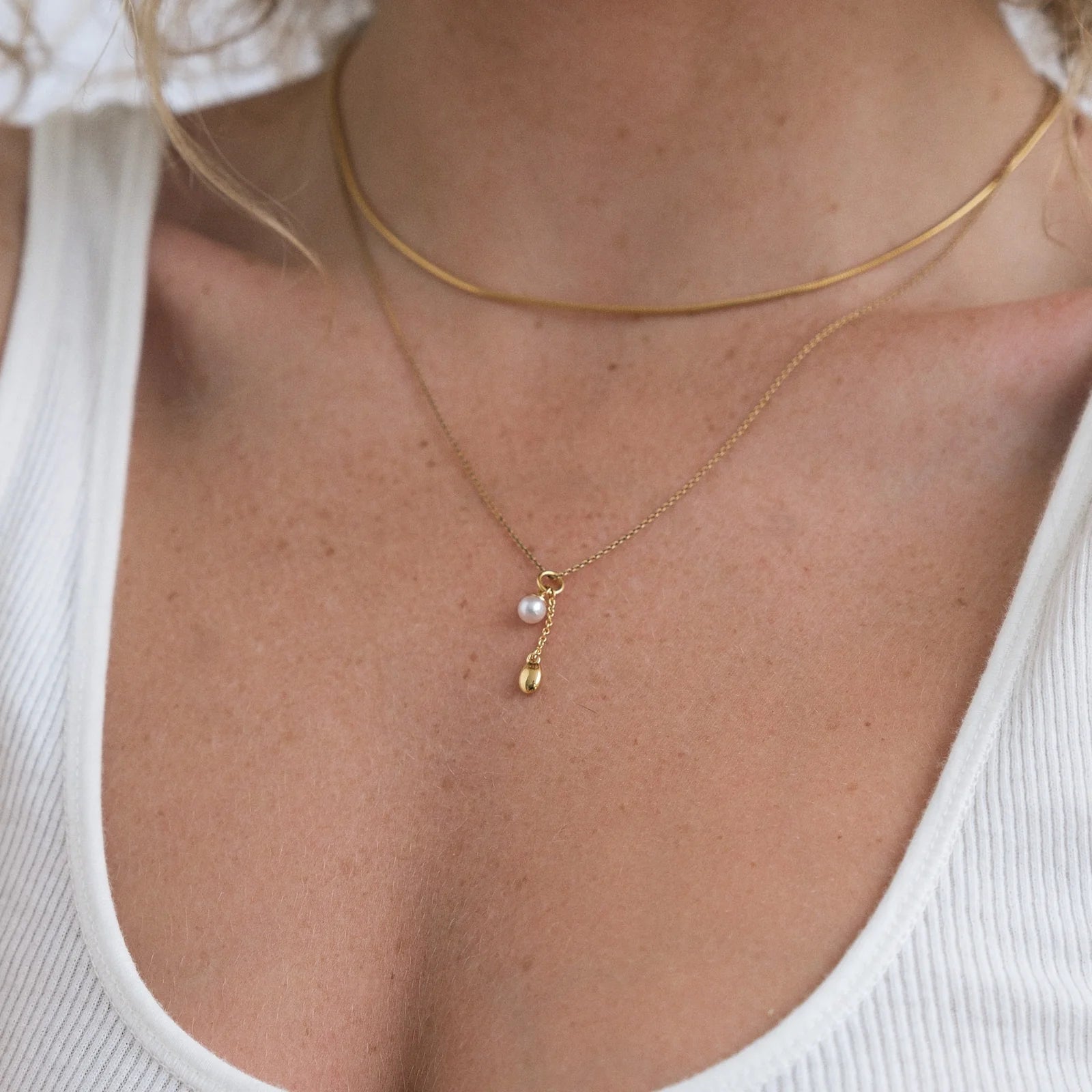 LINDA TAHIJA Lou Pearl Charm Necklace GOLD