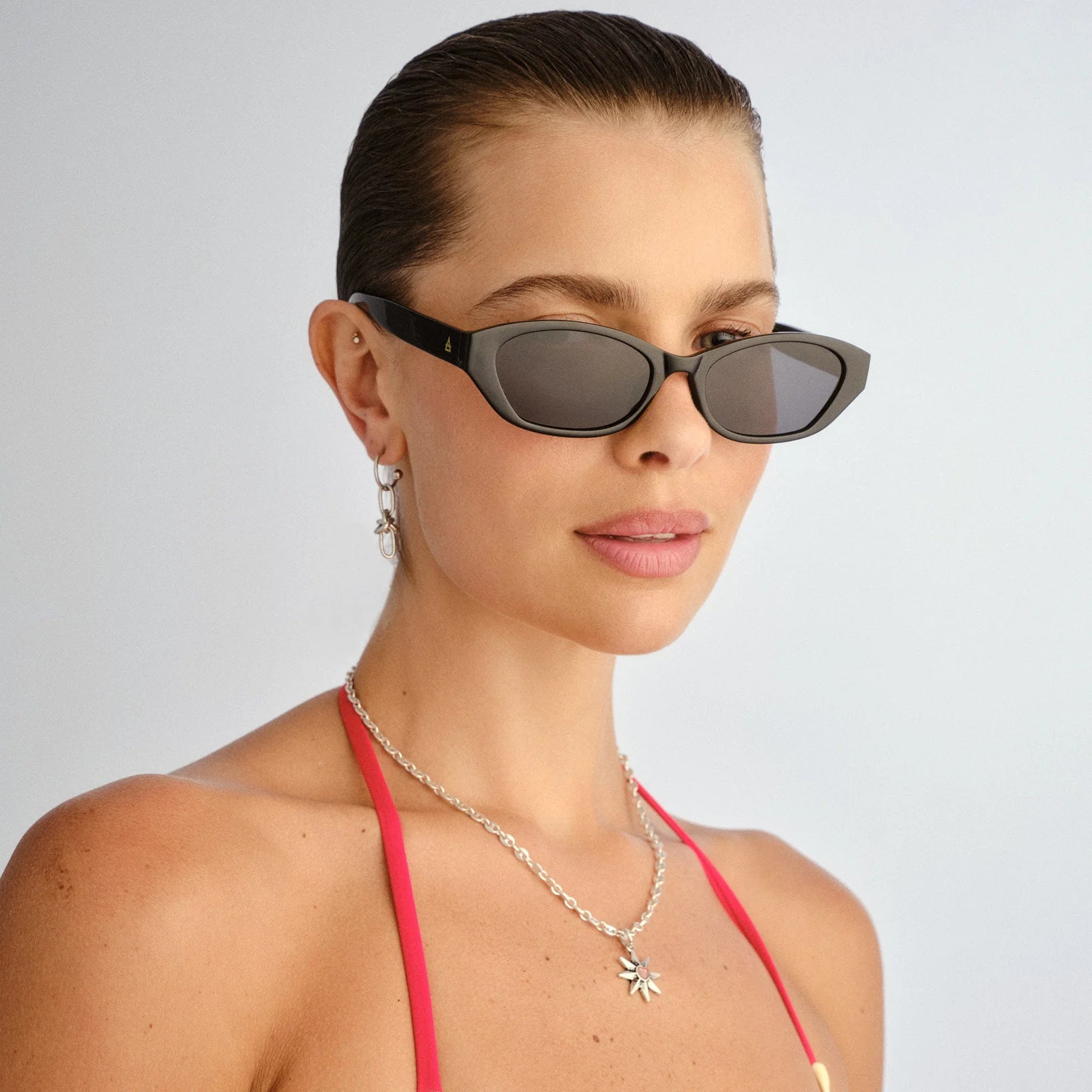 AIRE Moonstone BLACK