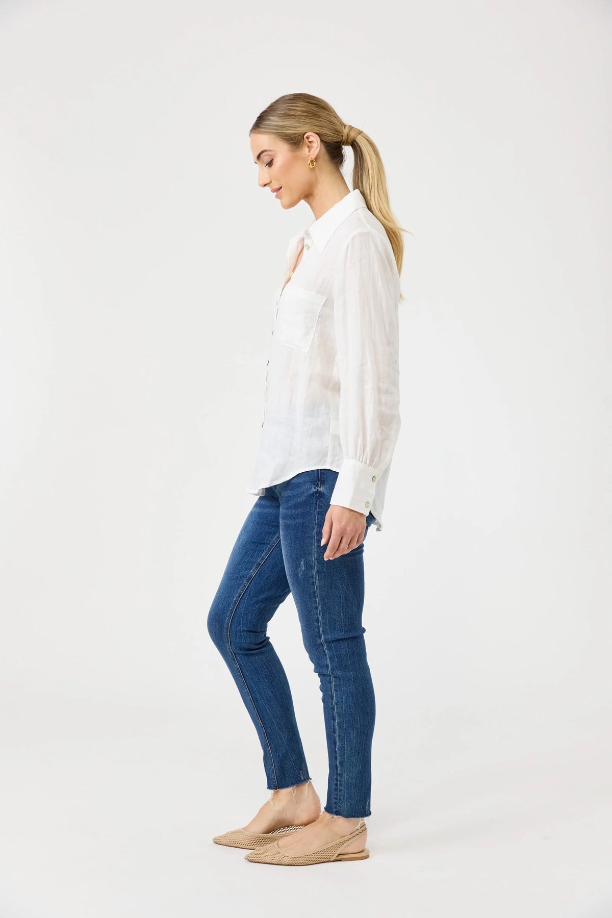 EB & IVE Studio Shirt SALT