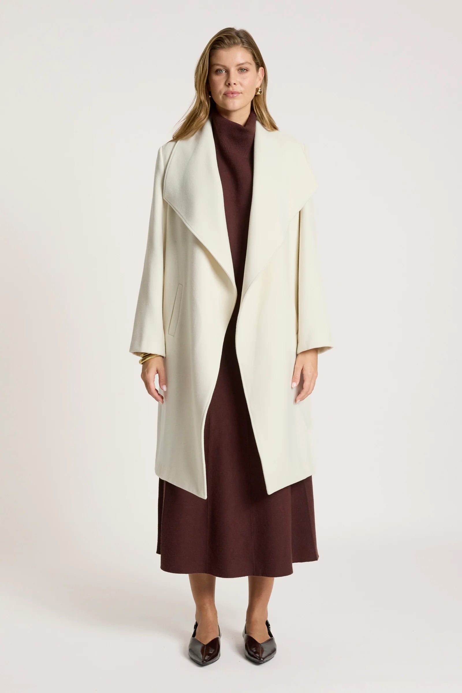 EB & IVE Wanderer Coat ECRU