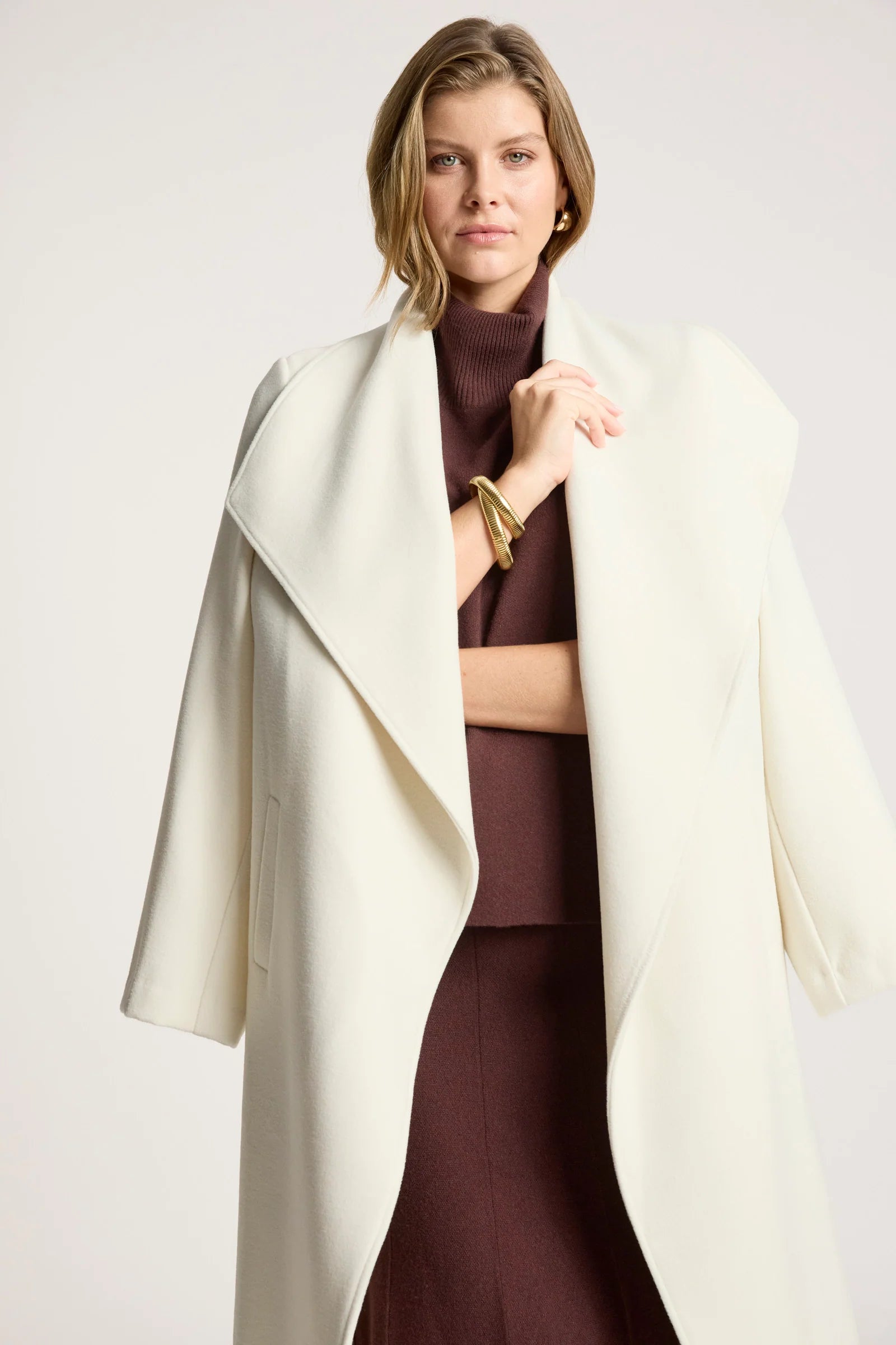 EB & IVE Wanderer Coat ECRU