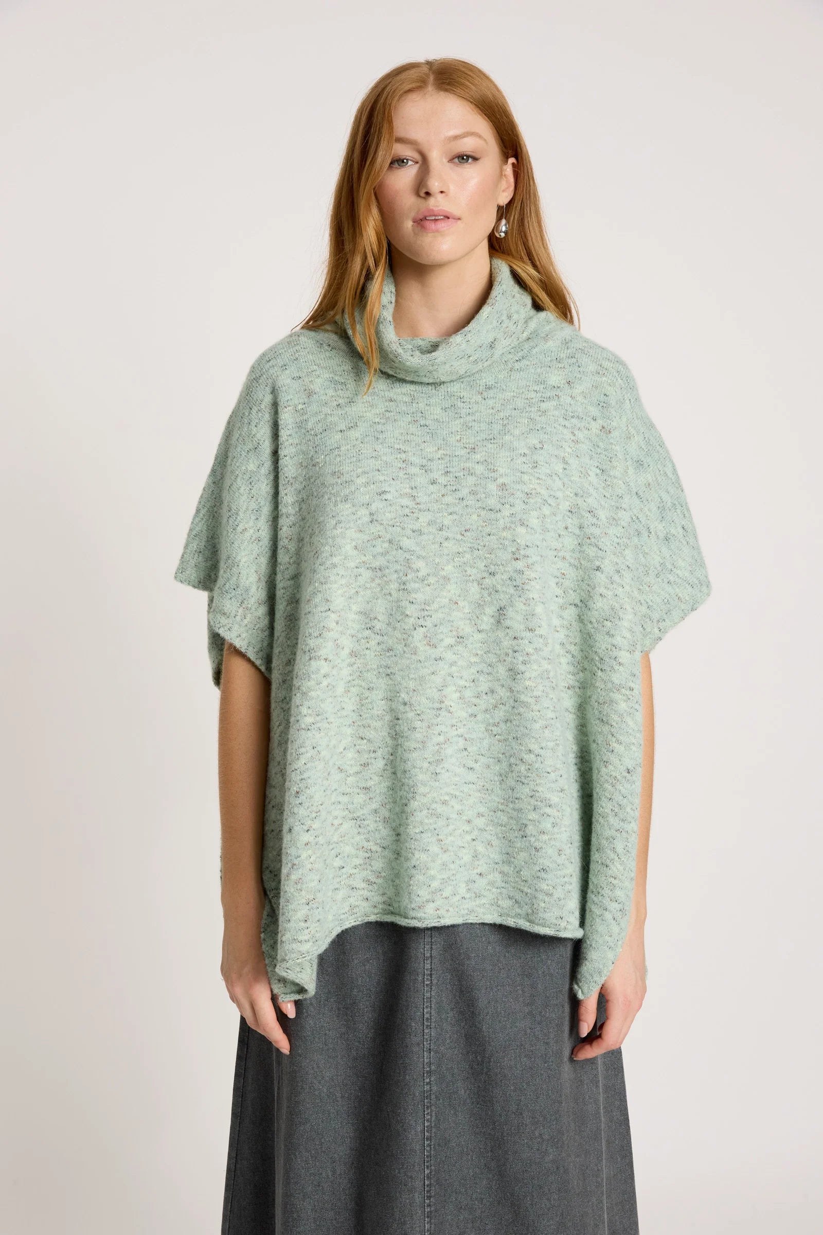 EB & IVE Zarda Poncho SAGE