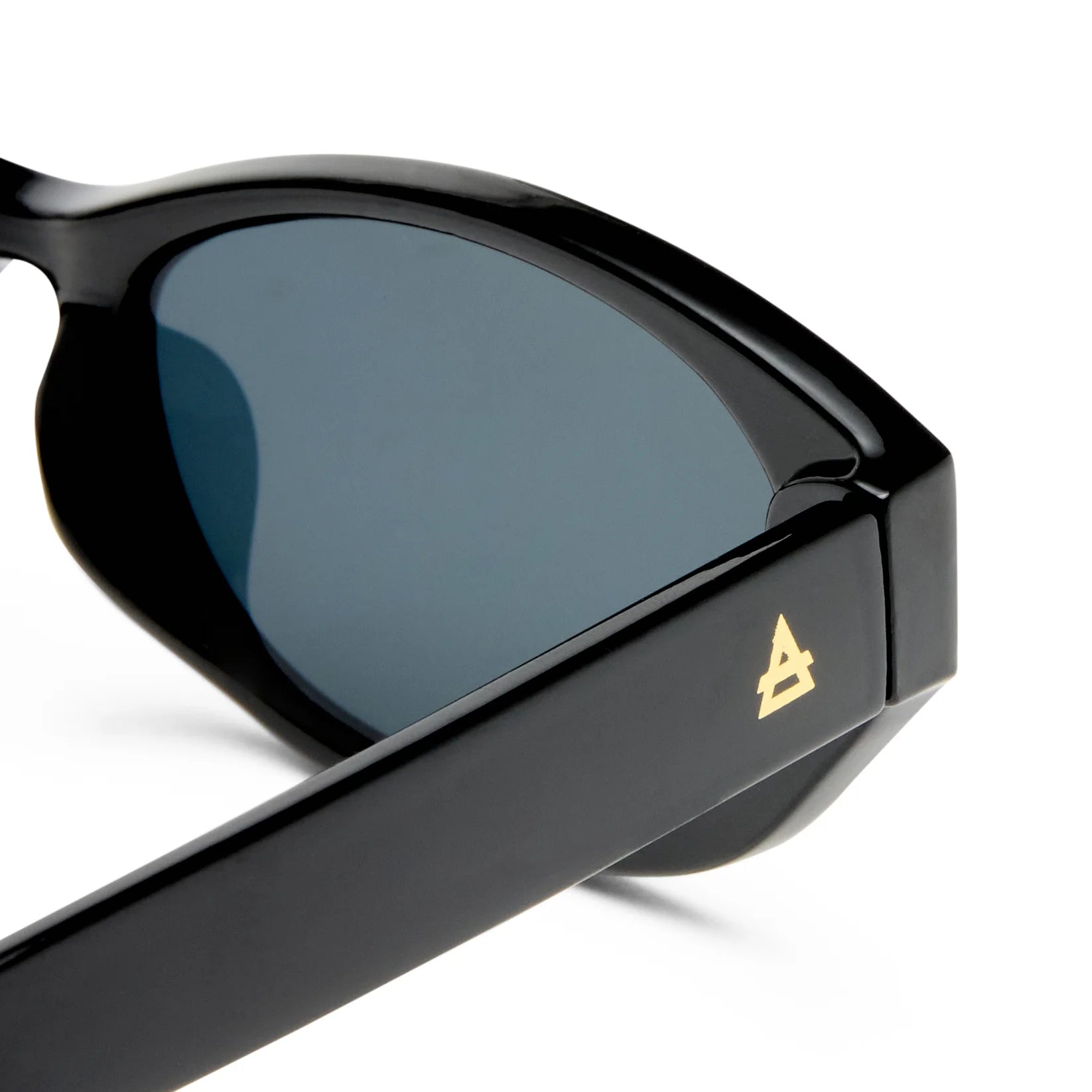 AIRE Moonstone BLACK