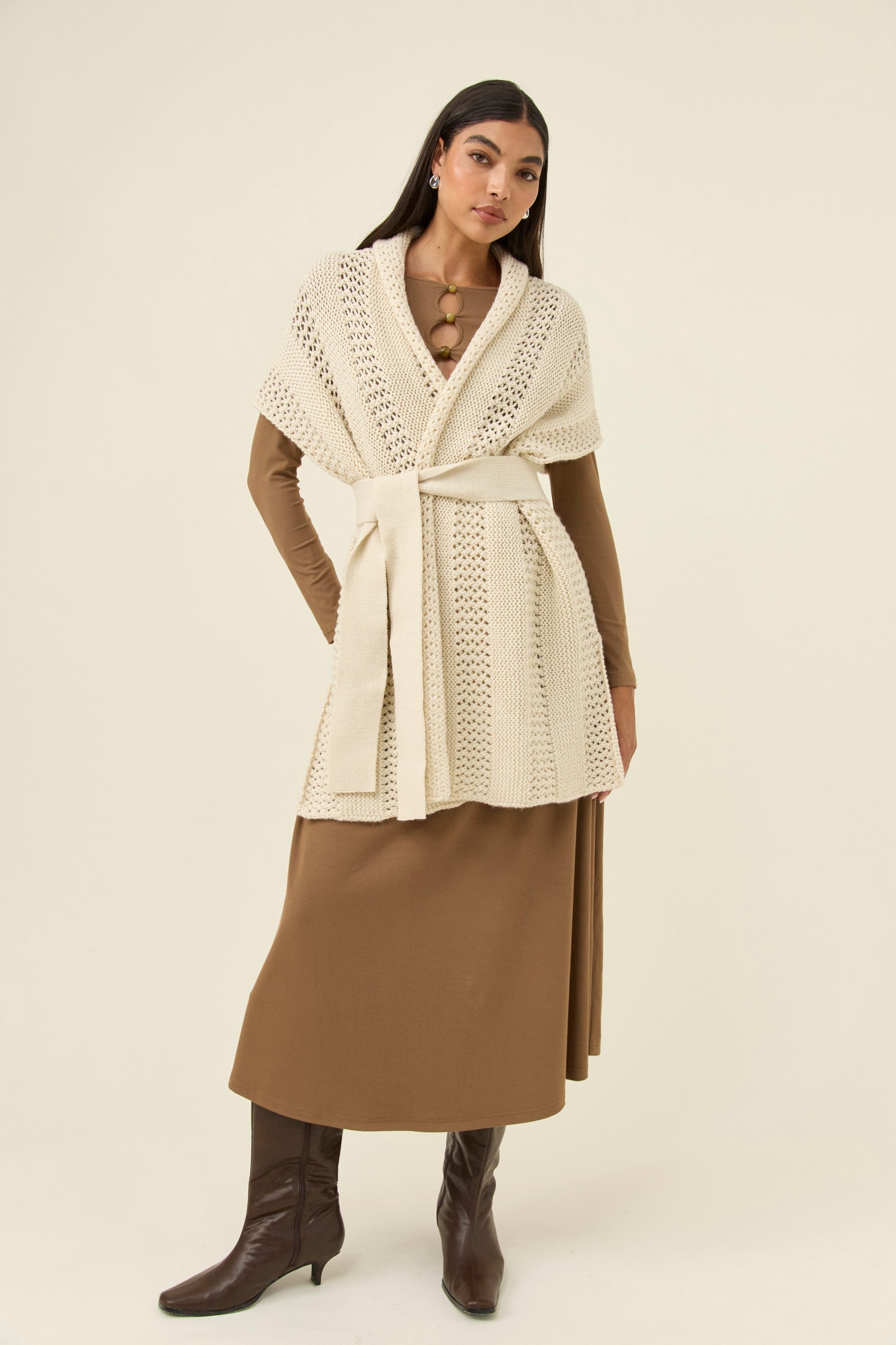 ISLE OF MINE Luna Relaxed Knit Vest IVORY