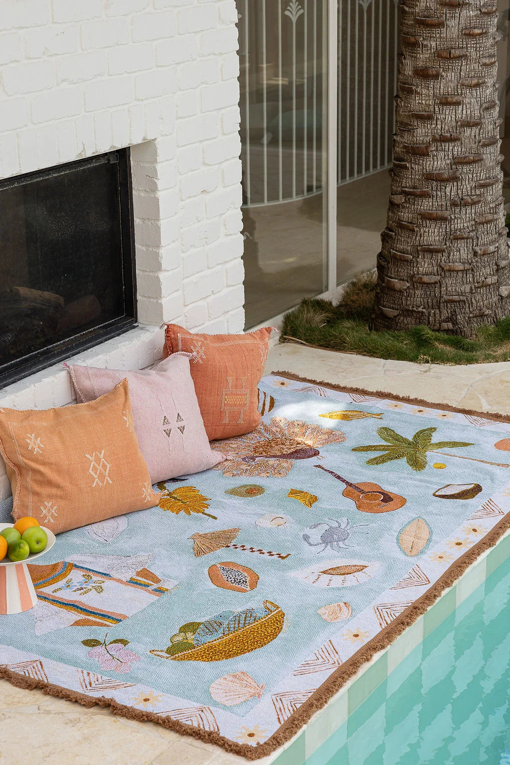 GOOD THROW CO Art Throw Rug SUMMER LOVIN