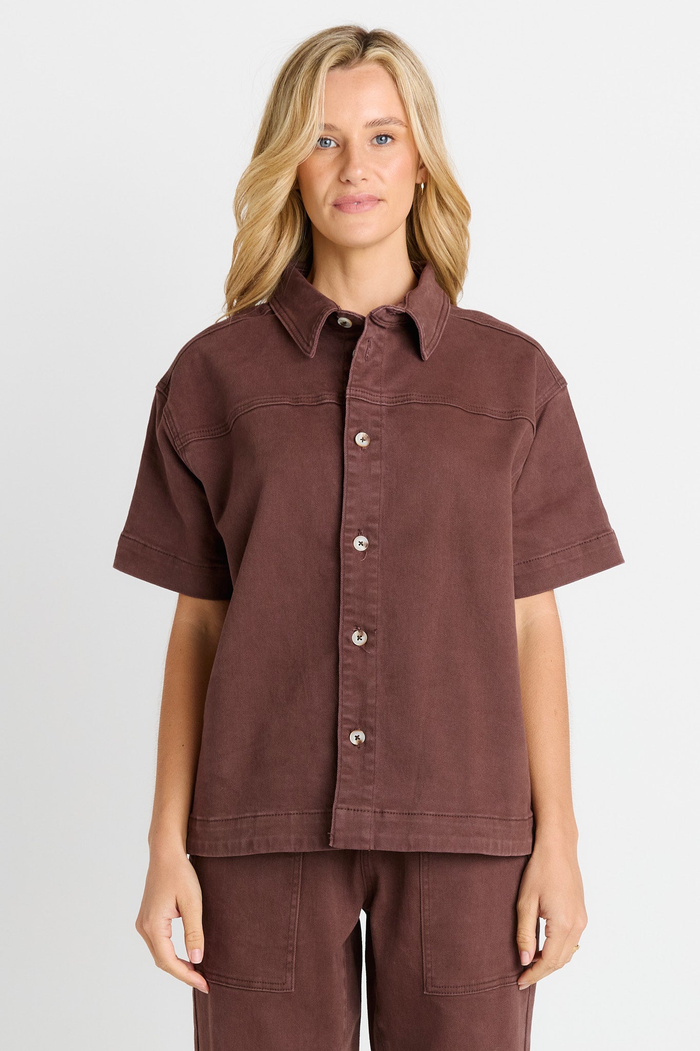 BETTY BASICS Quinn Shirt CHOCOLATE