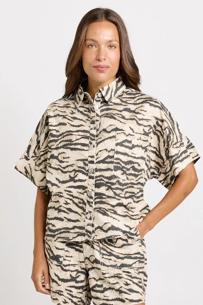 BETTY BASICS Dawn Denim Shirt ANIMAL