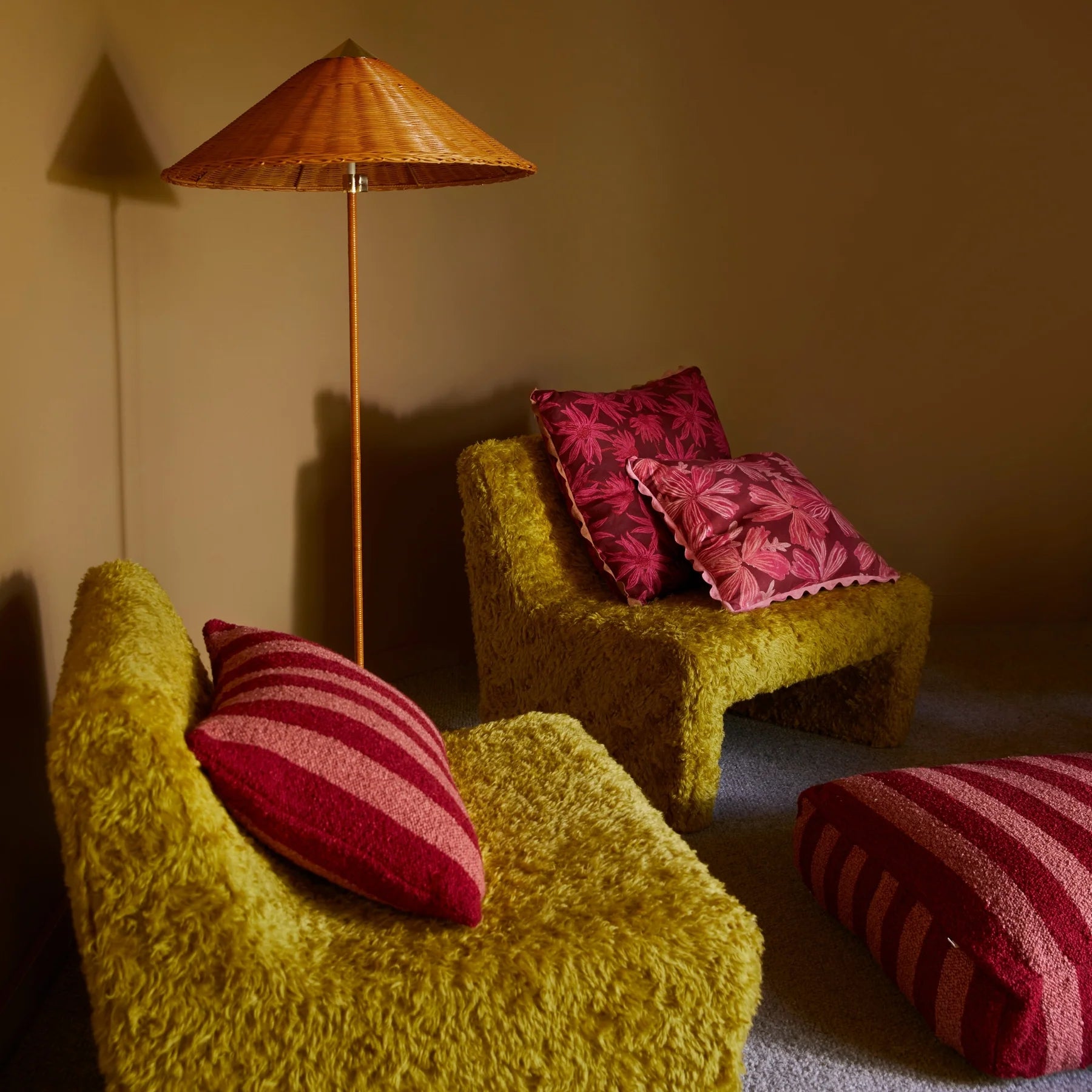 Bonnie & Neil Mave Cushion 50cm ROSE