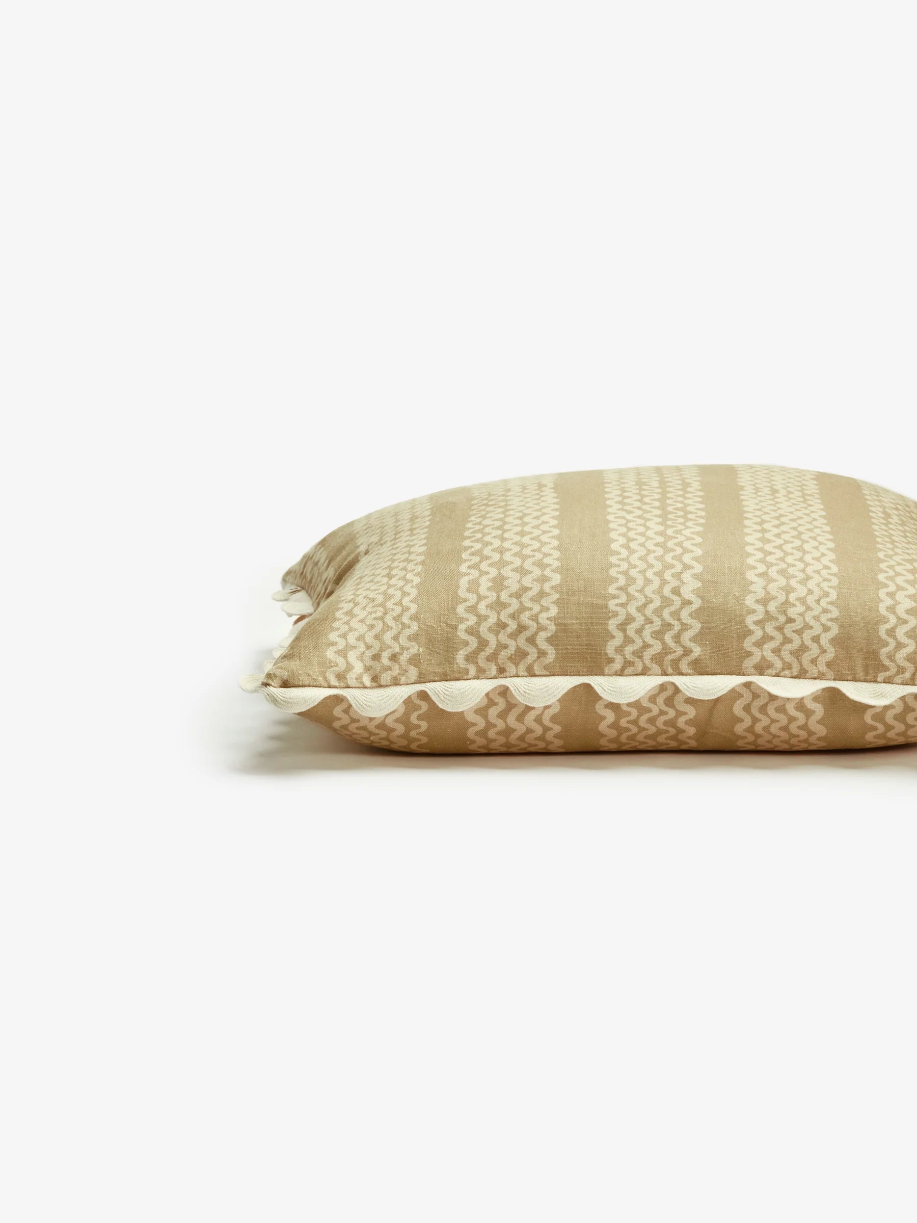 Bonnie & Neil Mini Wave Wheat Cushion 50CM