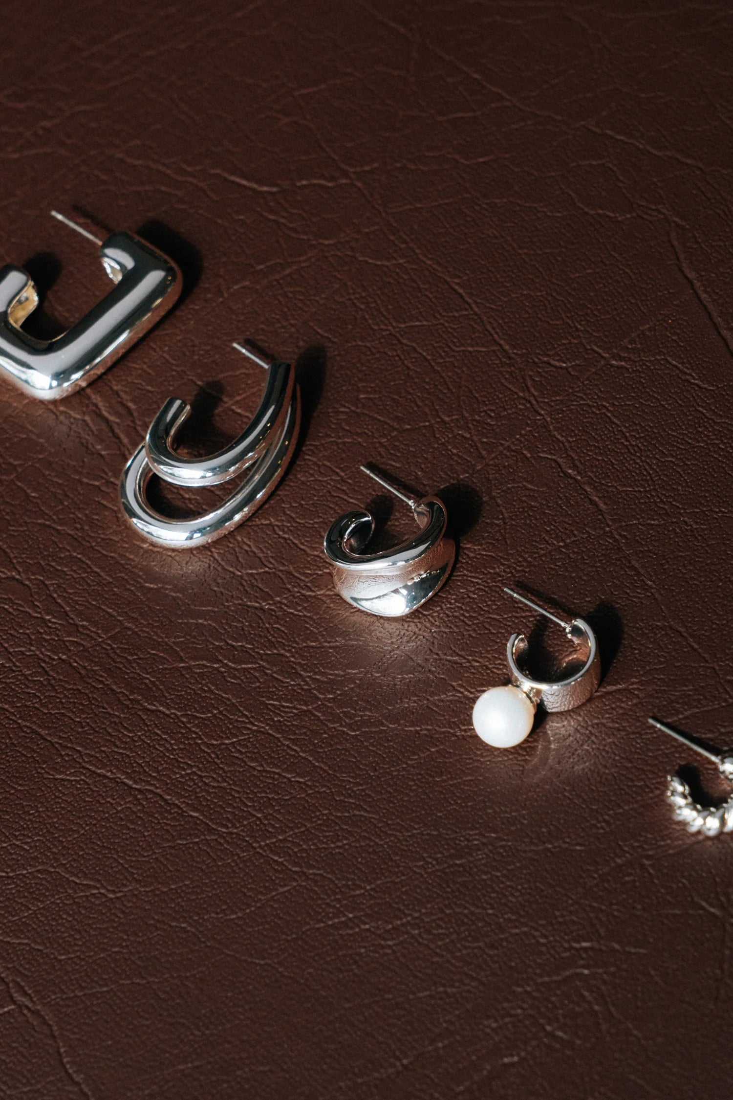 LIBERTE Kate Square Hoop SILVER