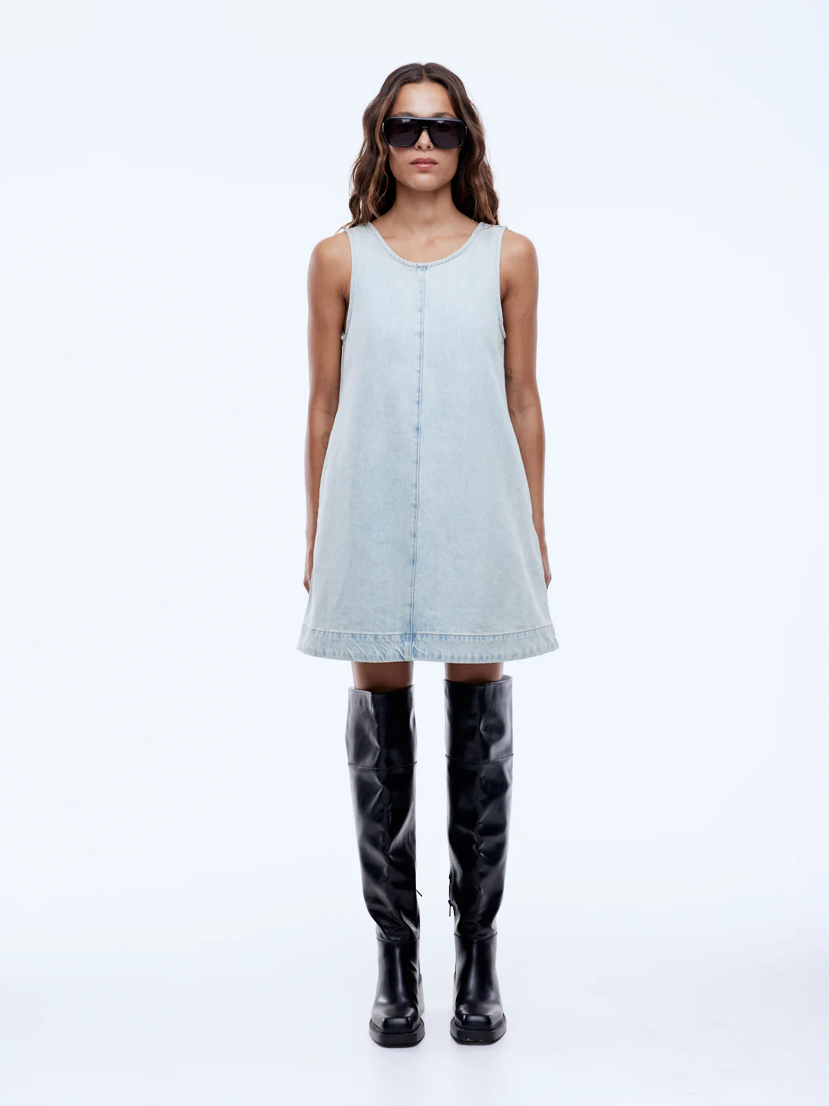 ENA PELLY Annie Denim Dress Light Wash