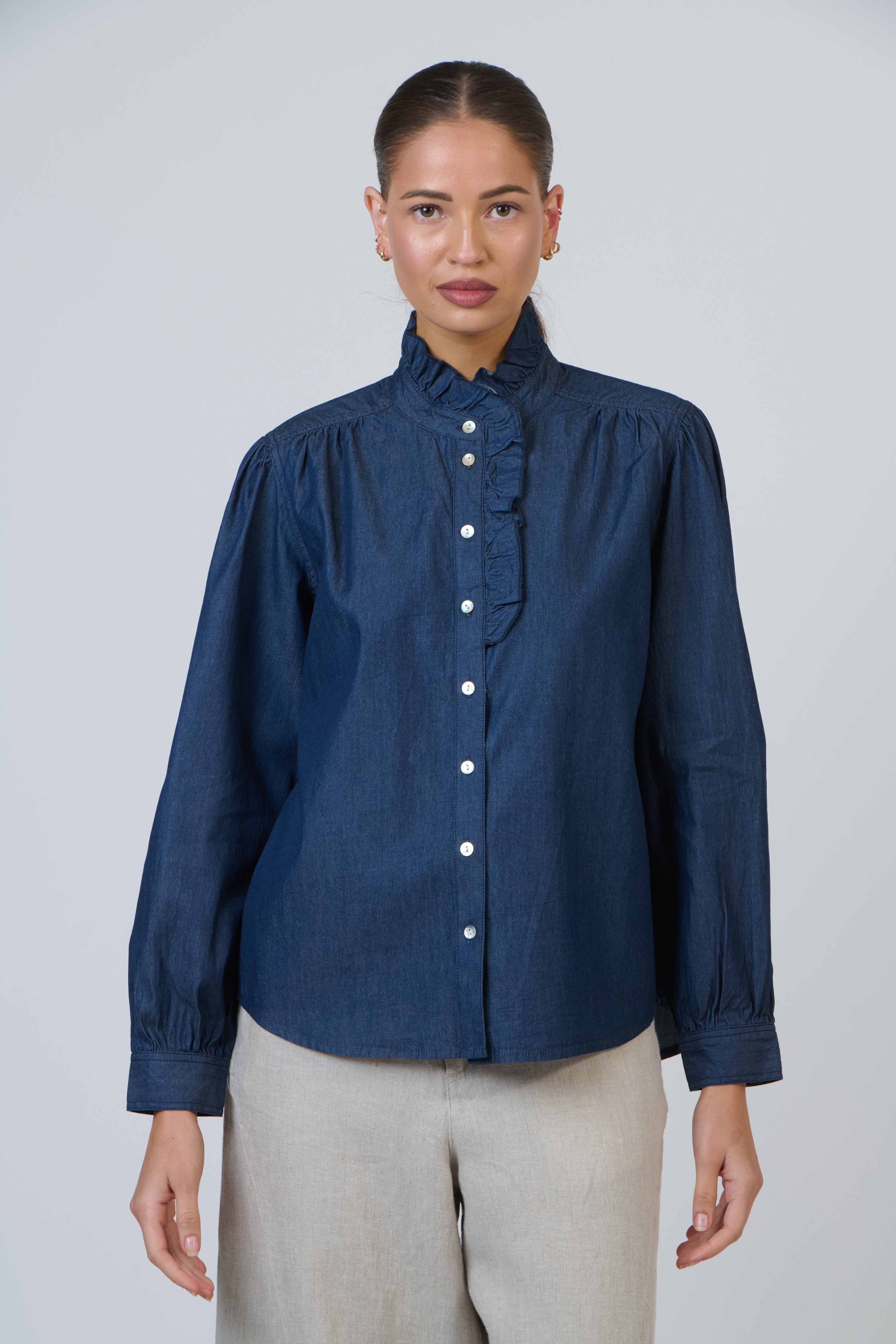 OLIVE ET JULIE Classic Button Shirt DENIM