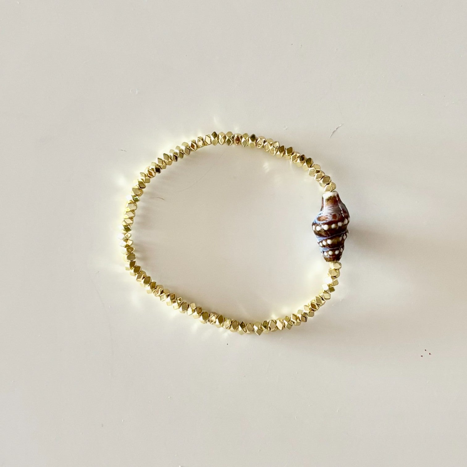 HEI TAI Gold Charm Bracelet CONCH SHELL CHOC