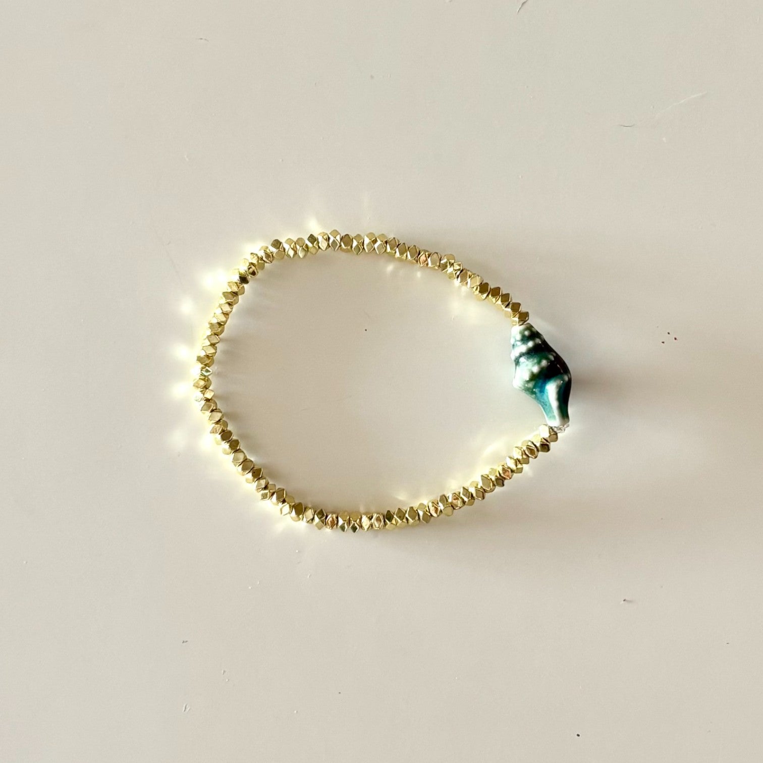 HEI TAI Gold Charm Bracelet CONCH SHELL BLUE