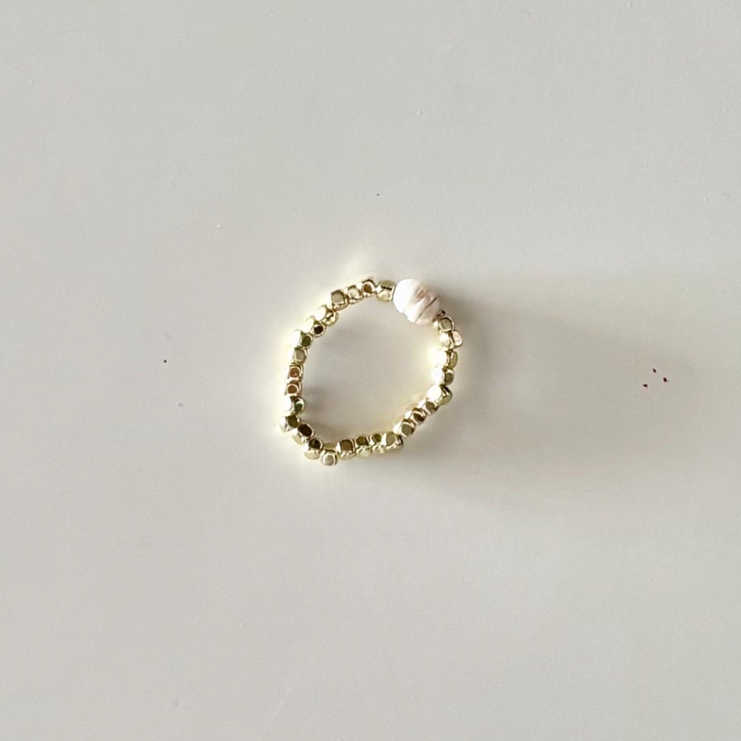 HEI TAI Gold Charm Ring SINGLE PEARL