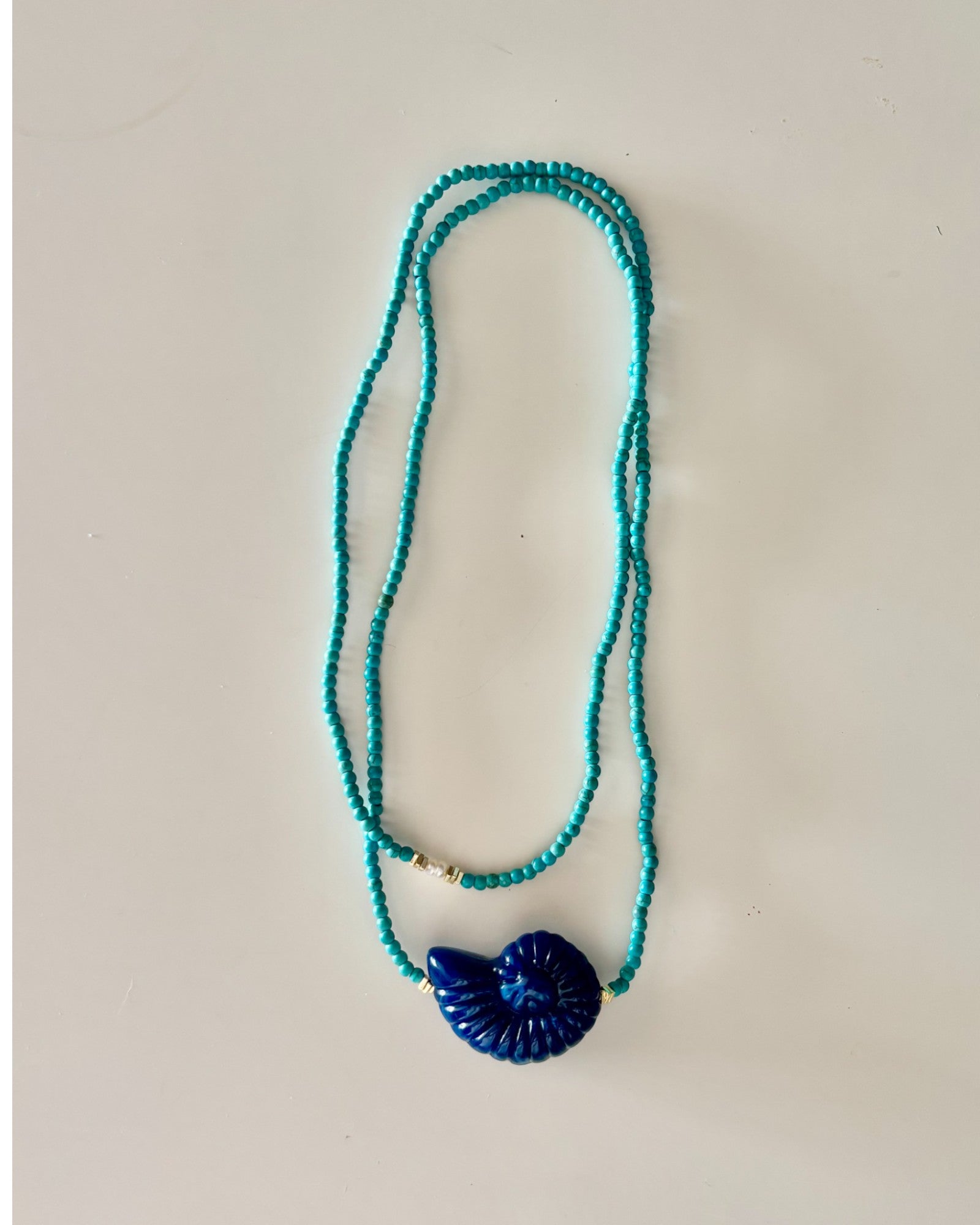 HEI TAI Milos Shell Necklace SHELL INDIGO BLUE/AQUA