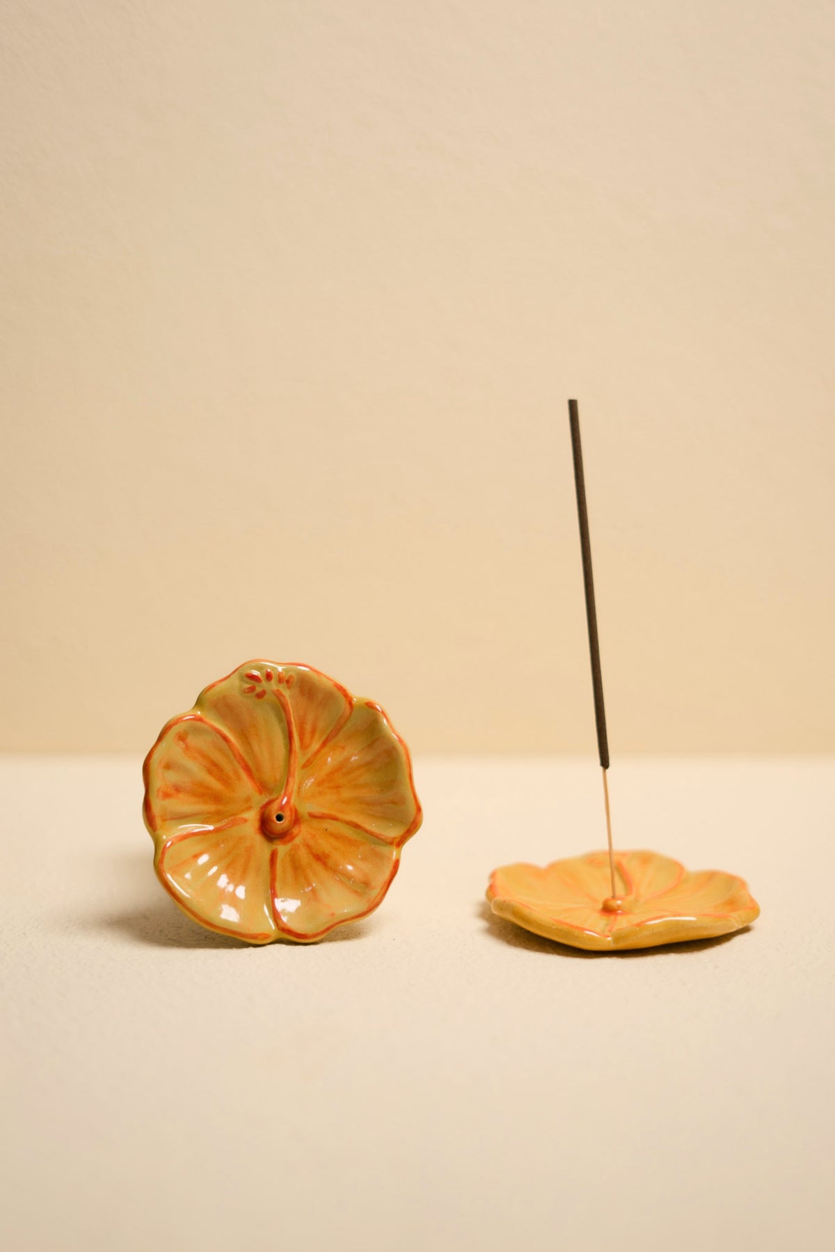 IN TIME Hibiscus Incense Holder