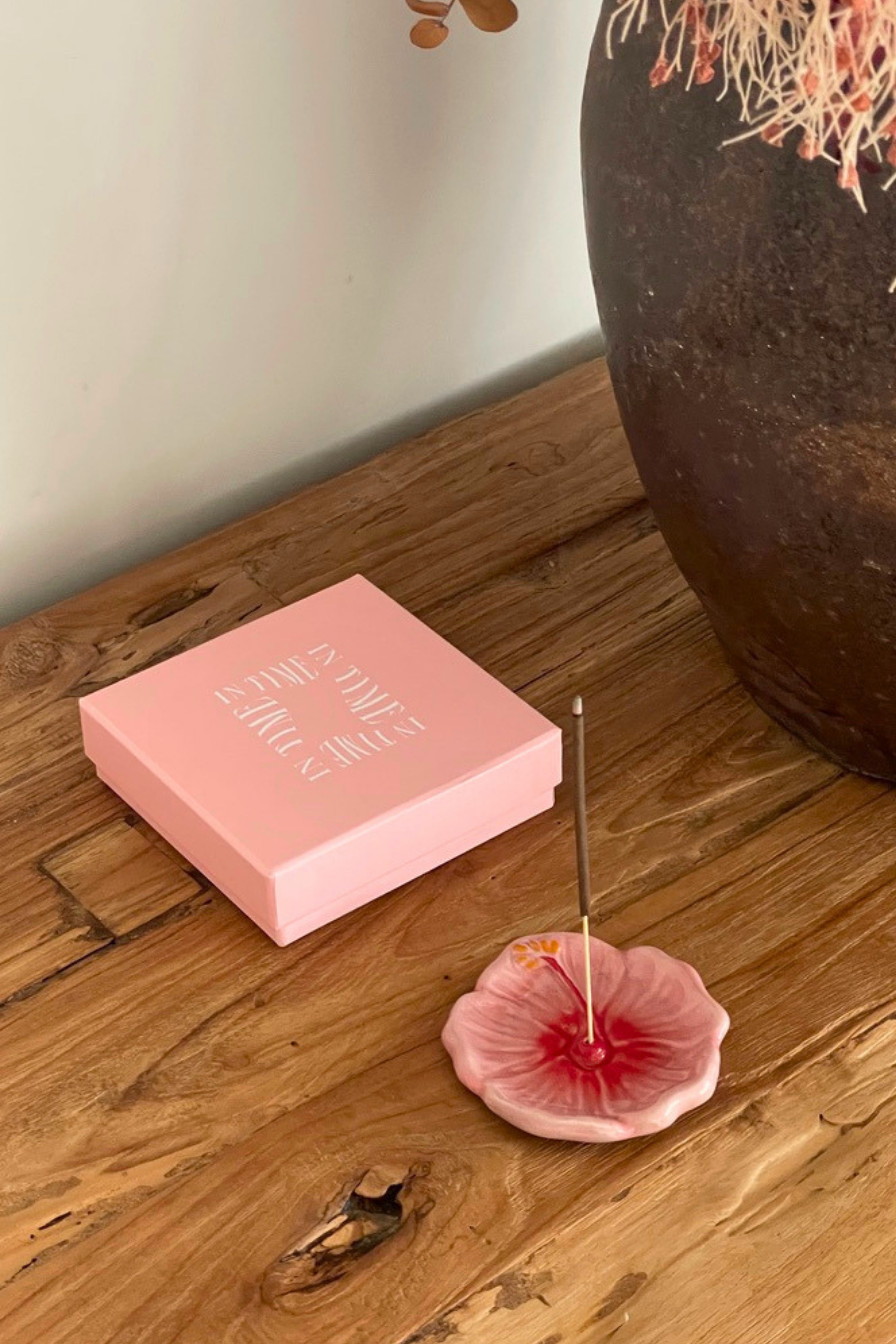IN TIME Hibiscus Incense Holder SUNSET PINK