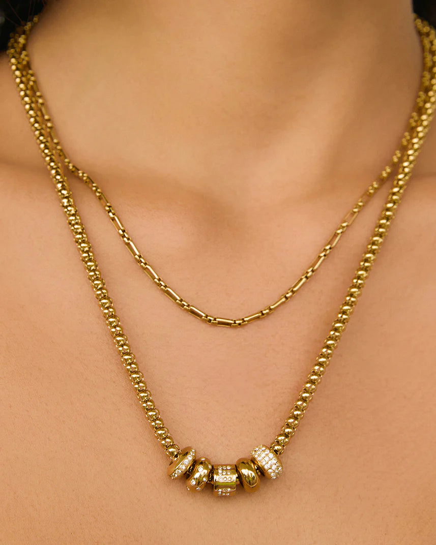 Arms of Eve Queenie Necklace