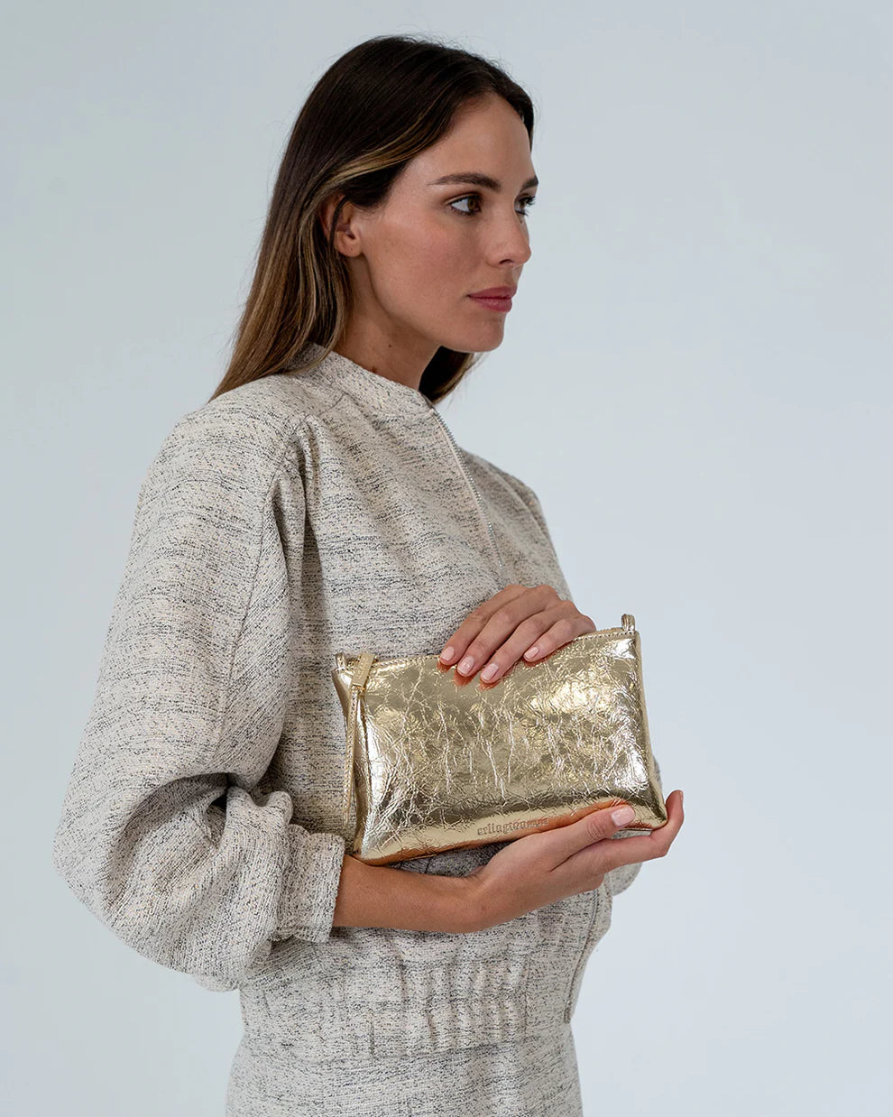 ARLINGTON MILNE Molly Crossbody Bag GOLD CRINKLE