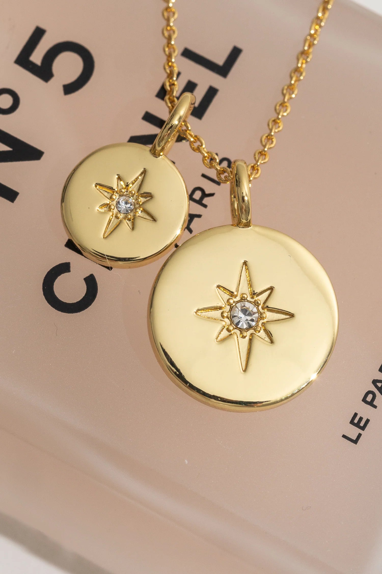 LIBERTE Beck Necklace GOLD