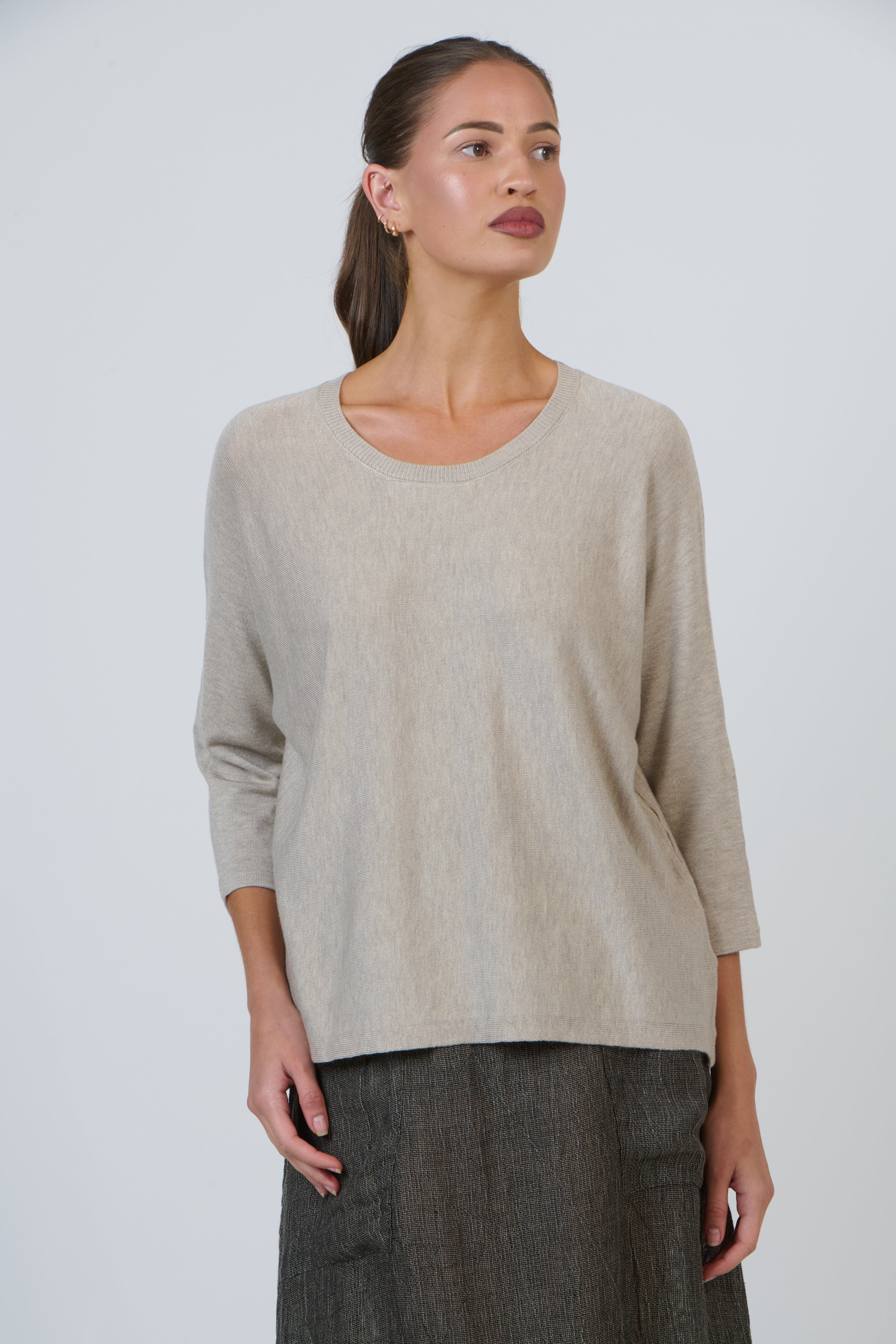OLIVE ET JULIE 3/4 Sleeve Relaxed Knit SAND