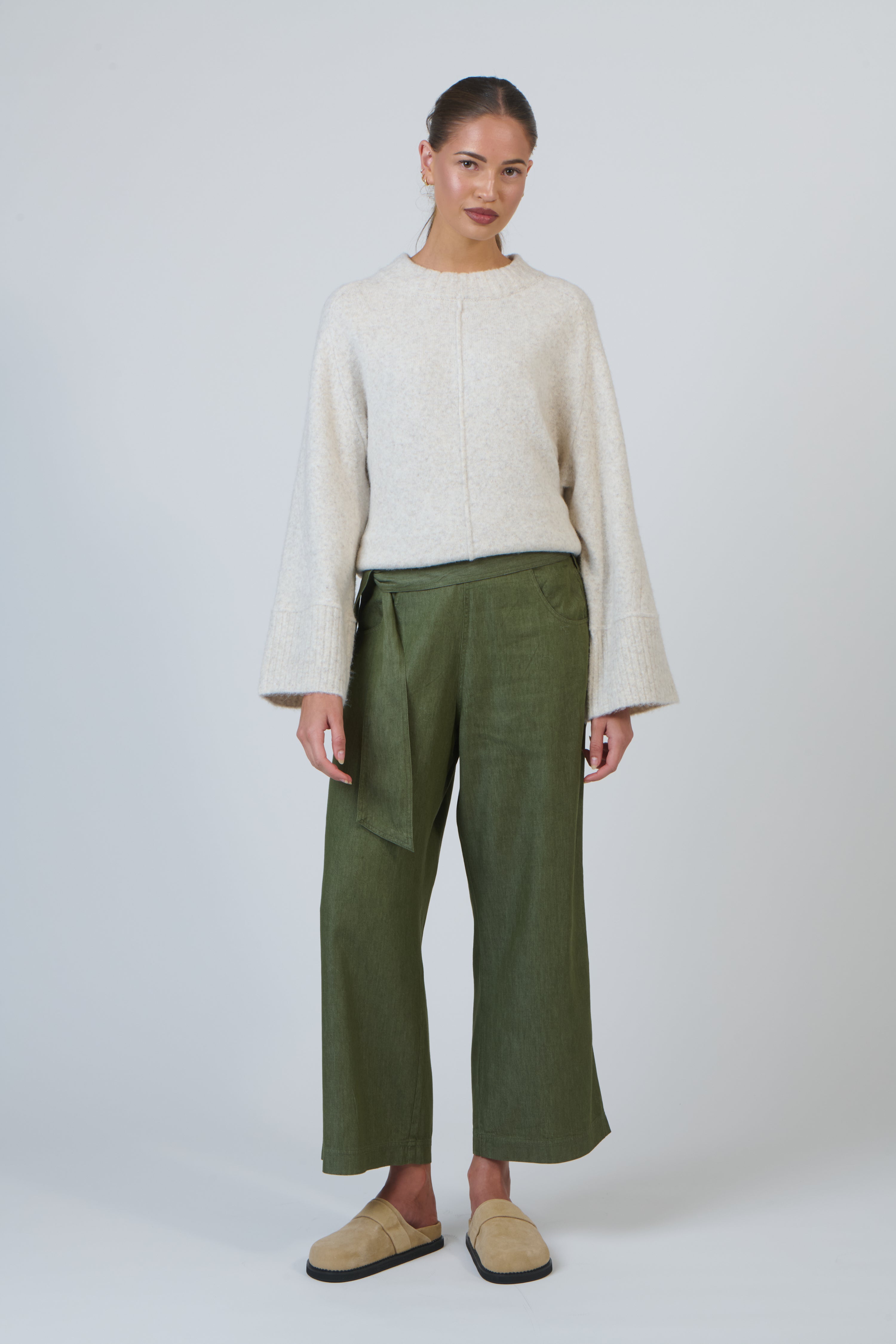 OLIVE ET JULIE Round Neck Knit SAND