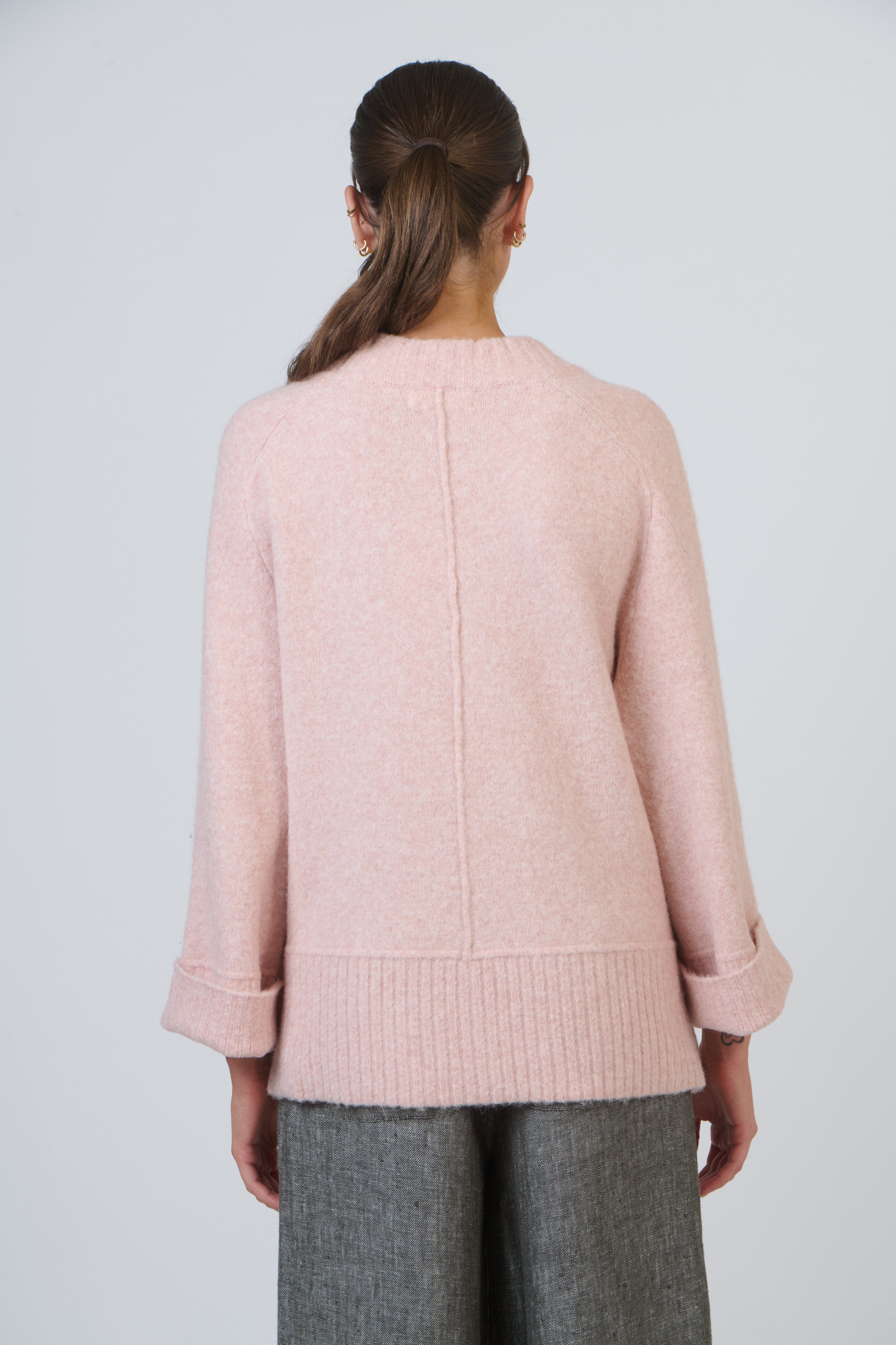 OLIVE ET JULIE Round Neck Knit SOFT PINK
