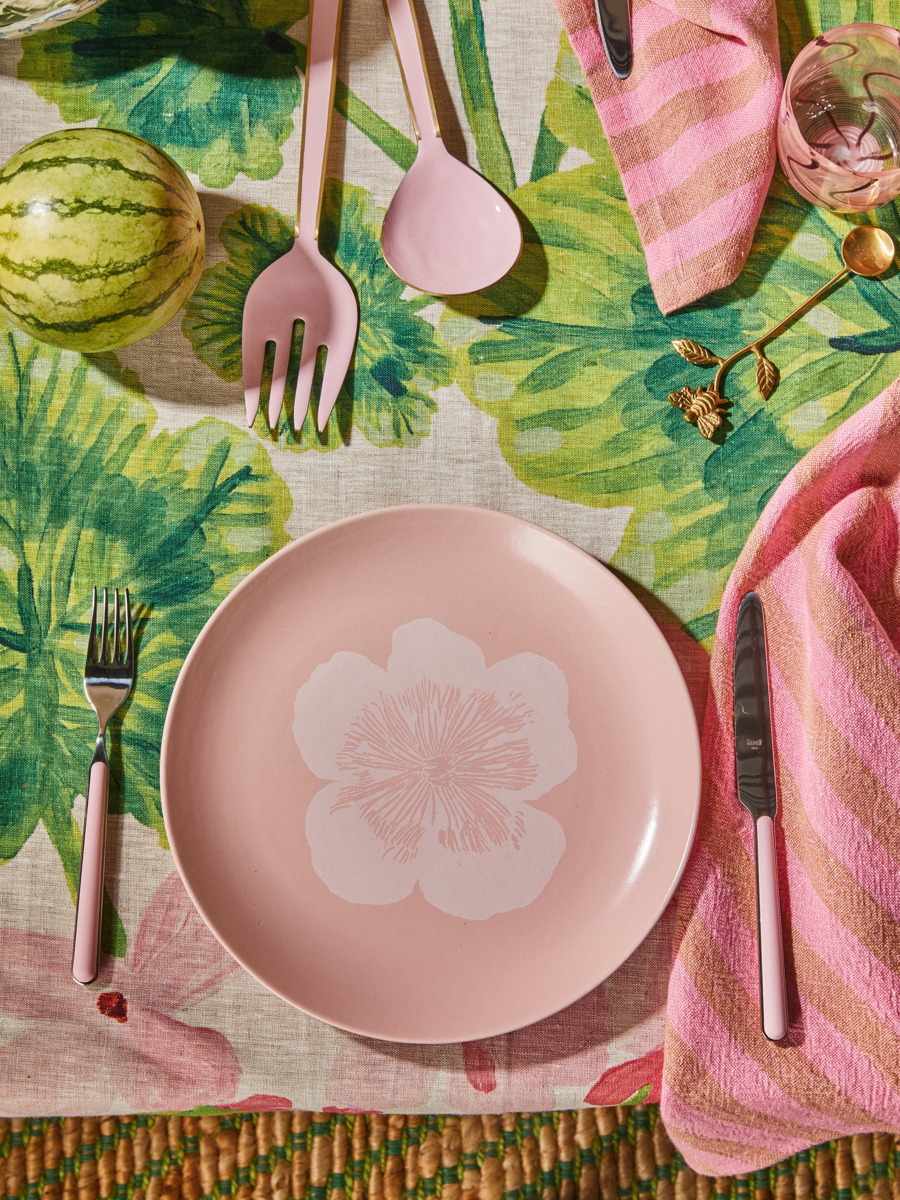 Bonnie and Neil Jardin Pink Plate