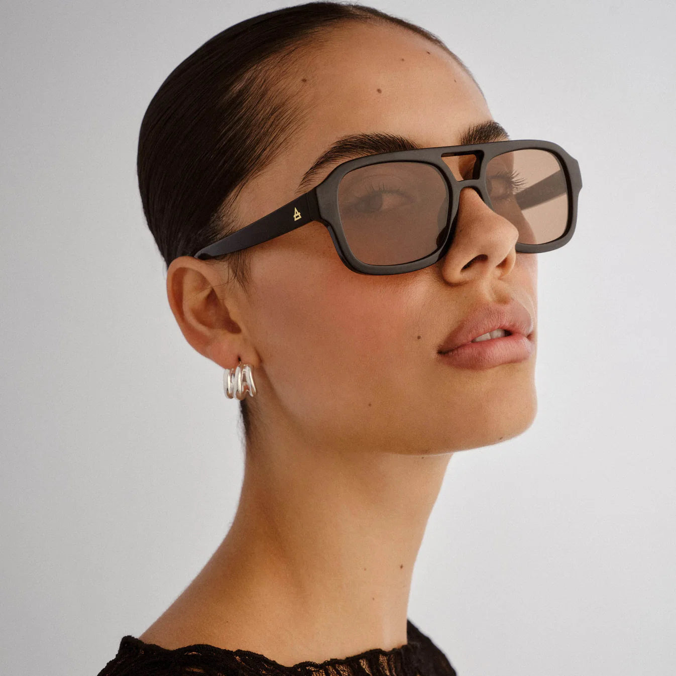 AIRE Aquarius Black