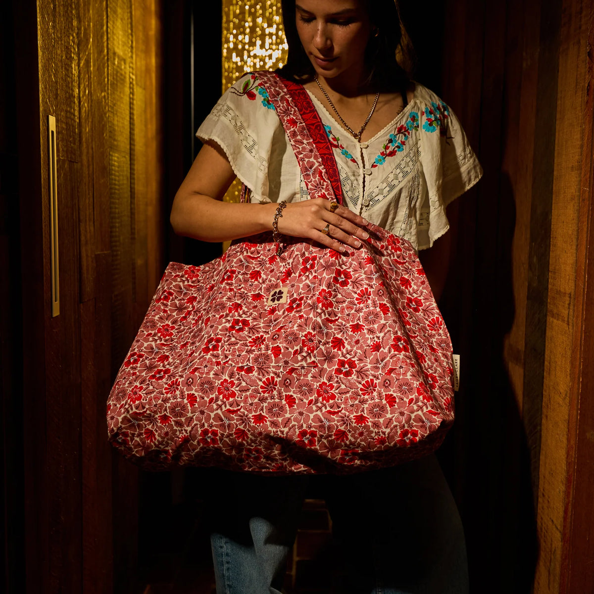 SAGE & CLARE Magnolia Reversible Tote POPPY