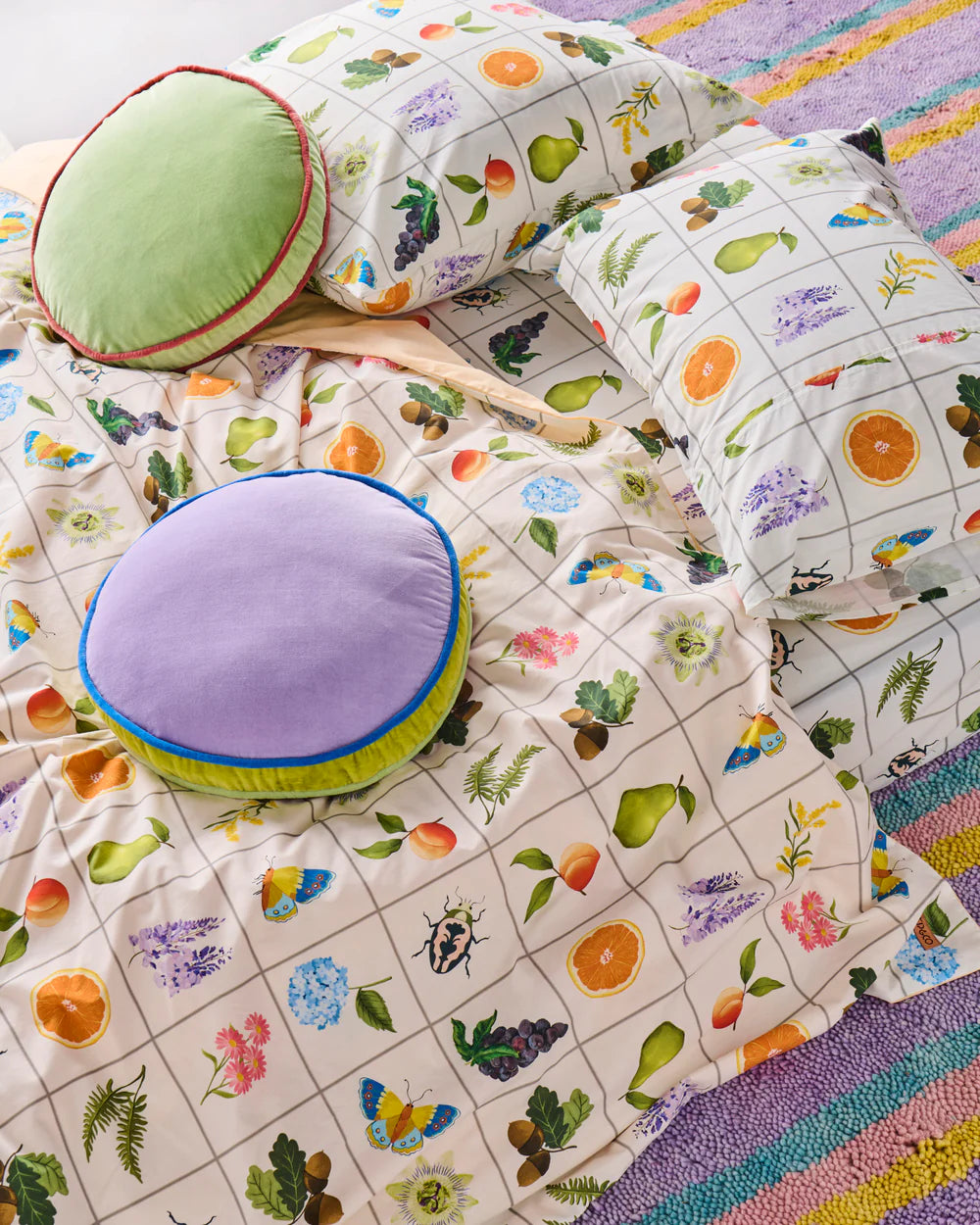 KIP & CO Velvet Pea Cushion DREAMER