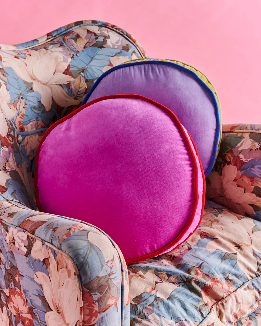 KIP & CO Velvet Pea Cushion PINK AMBITION