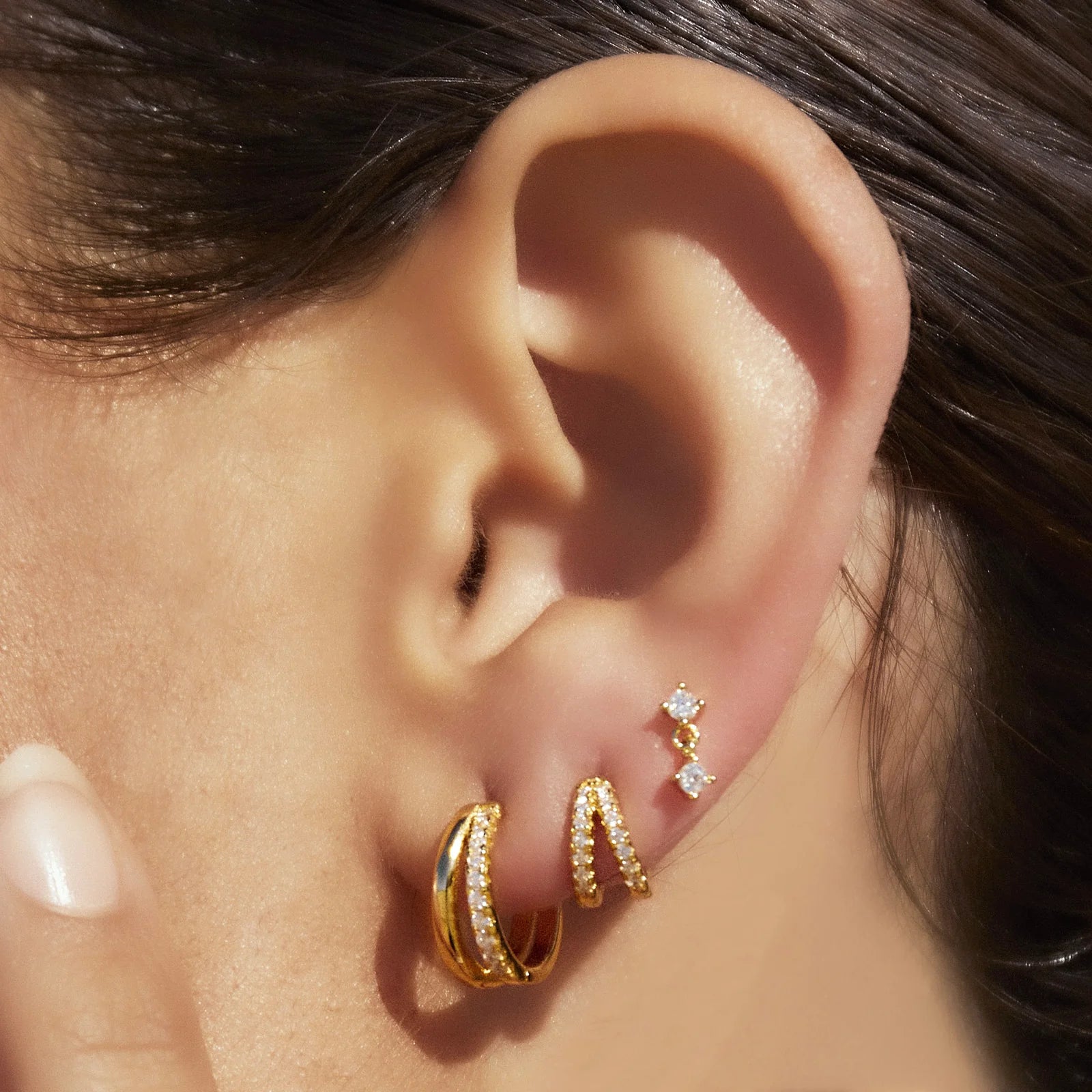 Arms of Eve Winnie Zircon Earrings Large GOLD