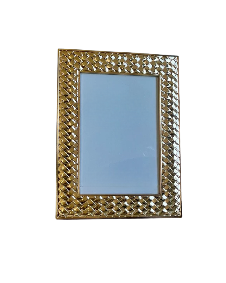 FLAIR Flat Weave Frame GOLD 4"x 6"