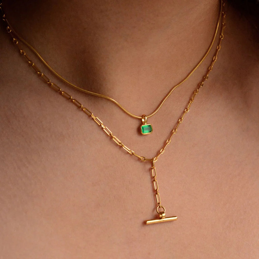 LINDA TAHIJA Gemme Snake Necklace Green Onyx GOLD