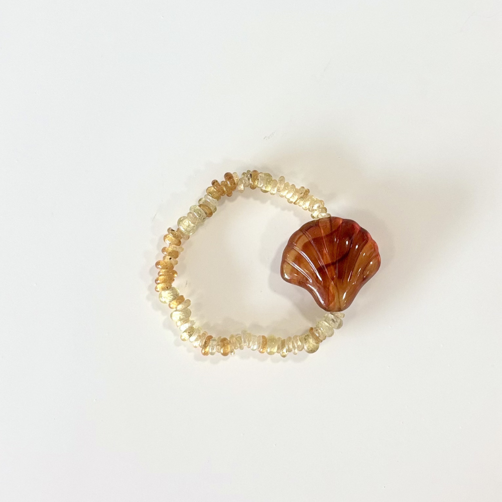 HEI TAI Big Fan Shell Bracelet AMBER