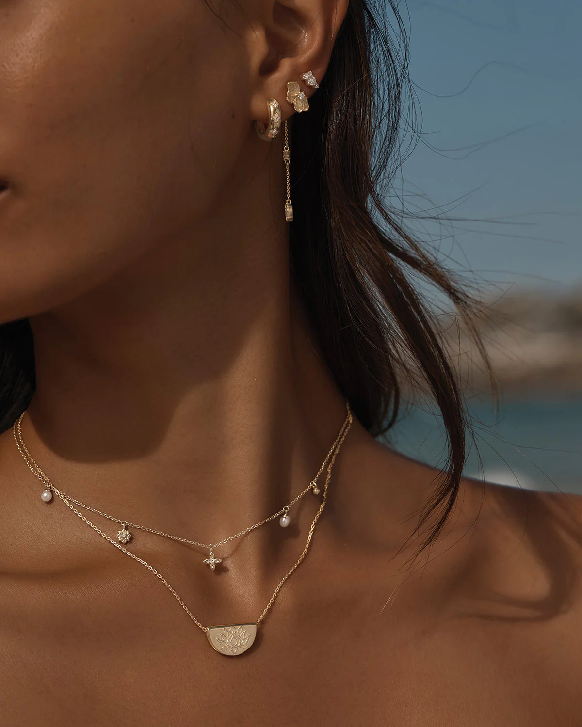 By Charlotte Live in Peace Choker GOLD