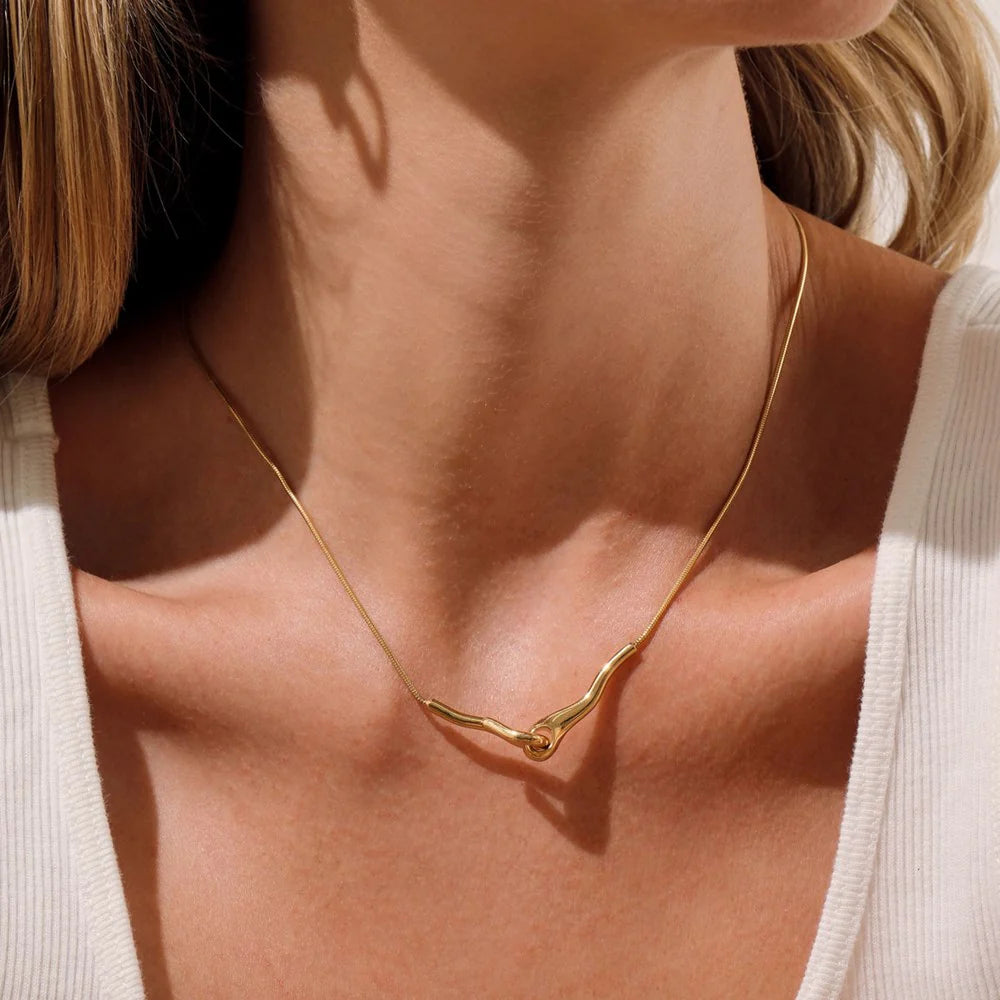 LINDA TAHIJA Ripple Necklace GOLD