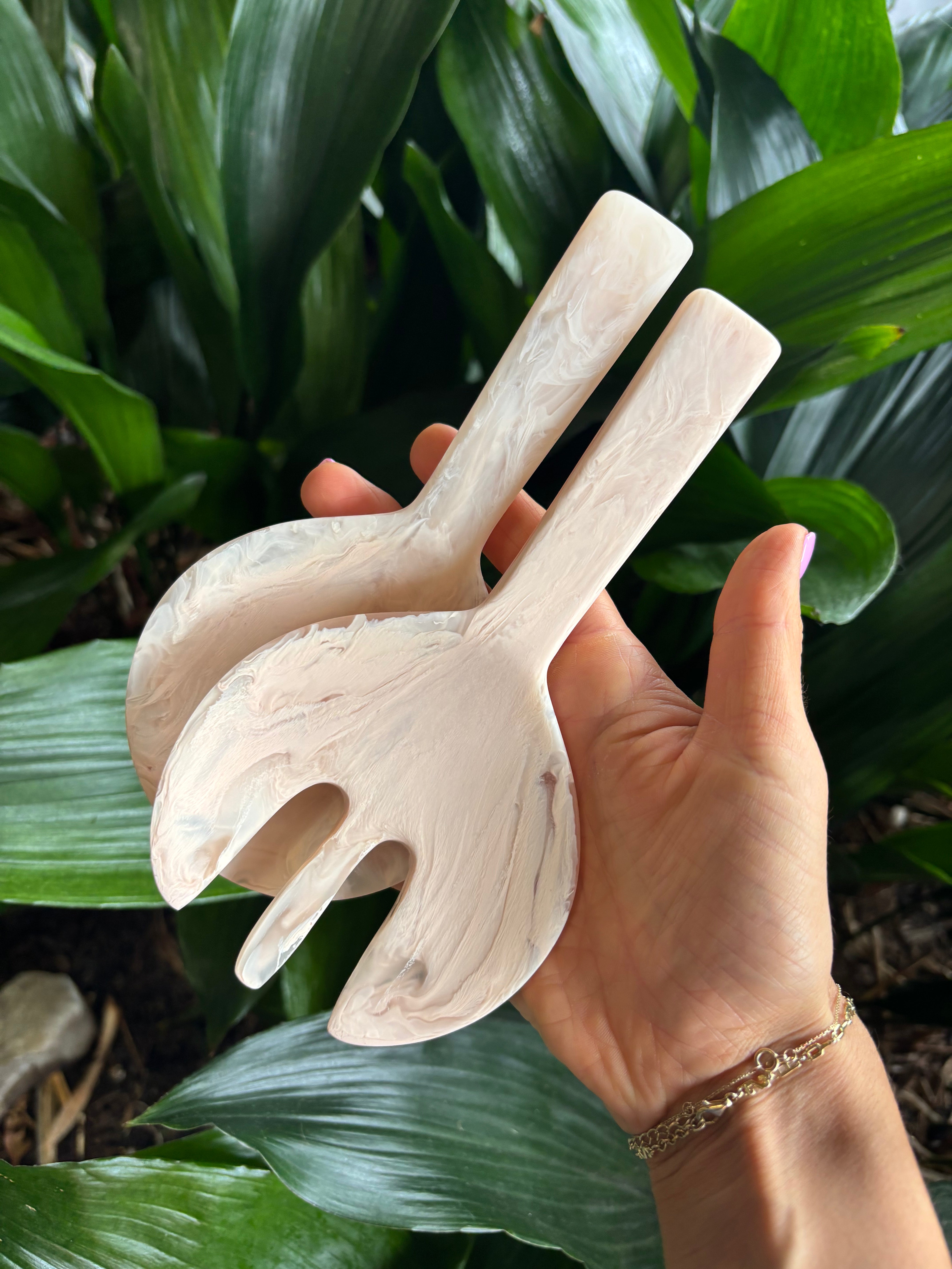 NASHI Short Handle Salad Servers BLUSH
