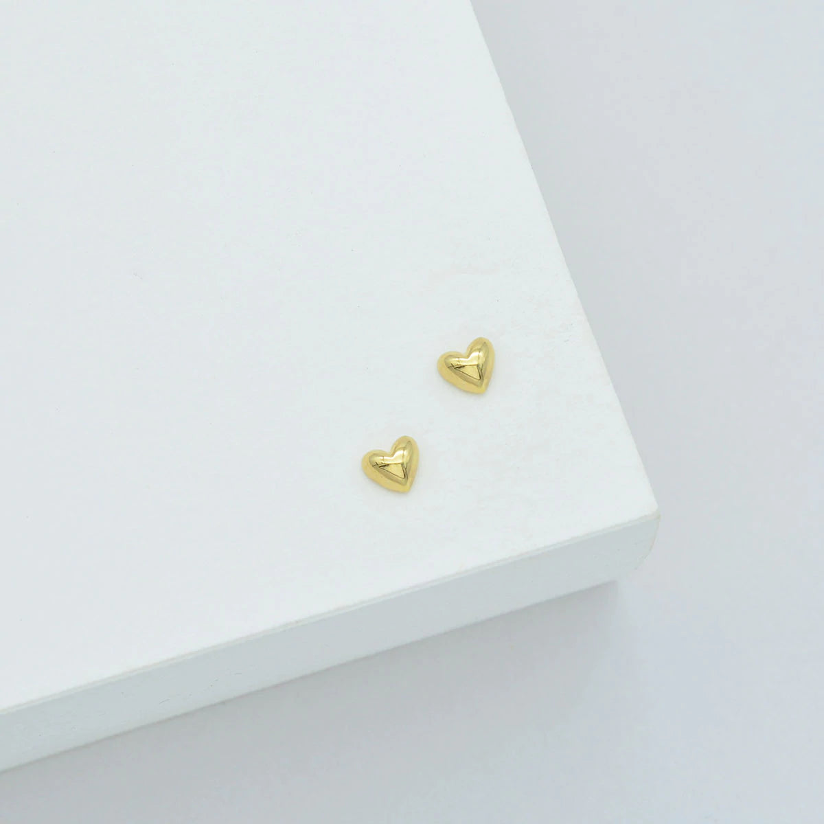 LT - Amore Stud - GOLD