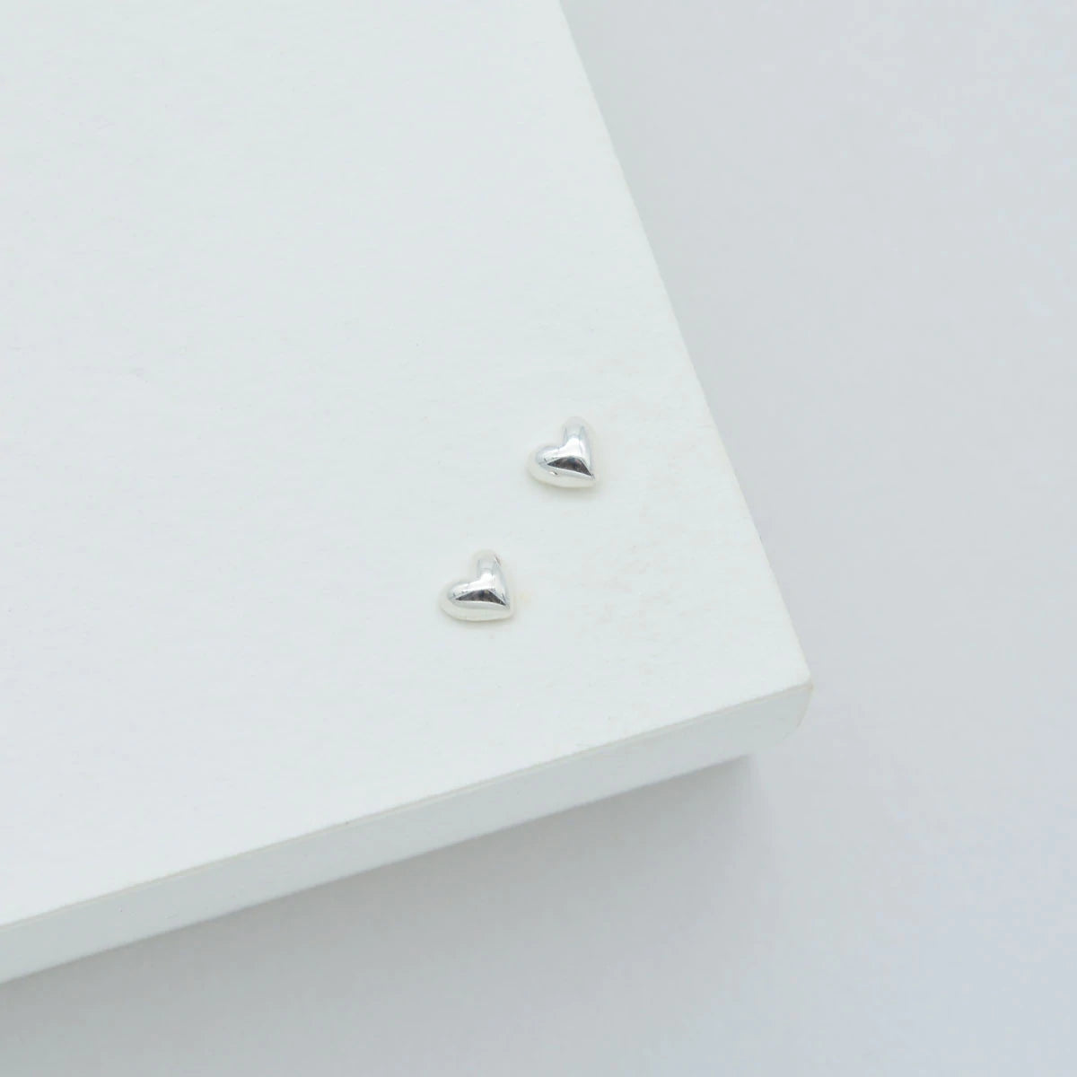 LT - Amore Stud - SILVER
