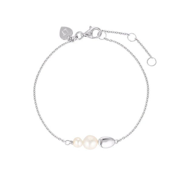 LINDA TAHIJA  Brook Pearl Bracelet SILVER