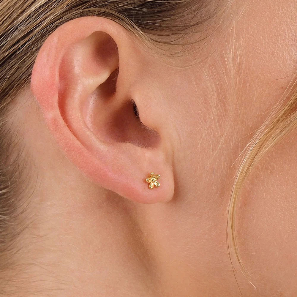 LINDA TAHIJA Wild Flower Stud Earrings SILVER