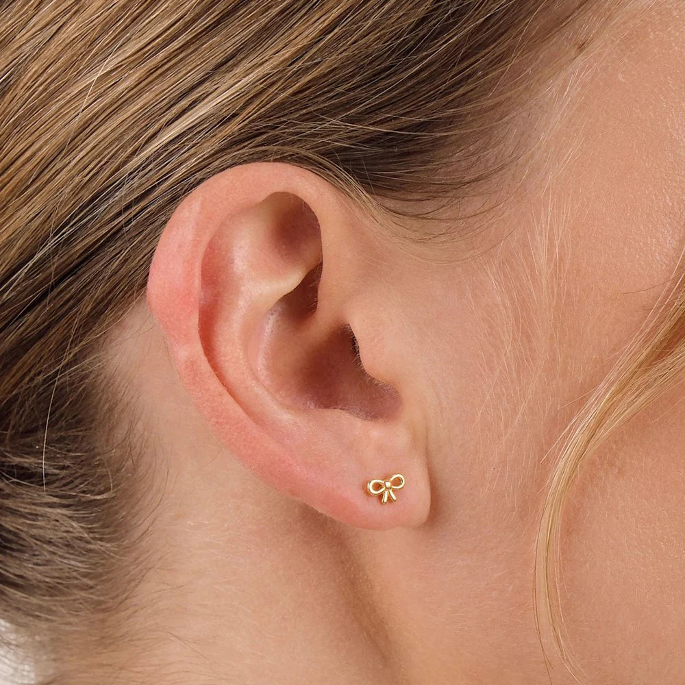 LINDA TAHIJA Bow Stud GOLD