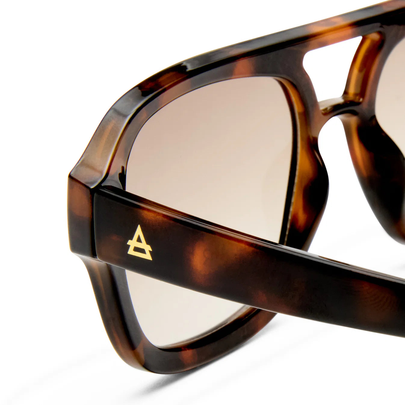 AIRE Aquarius Dark Tort
