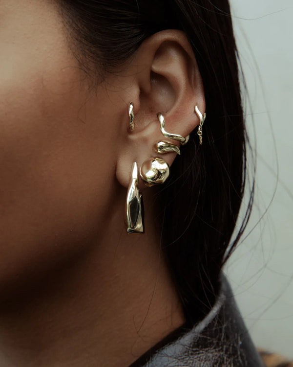 F+H Hook Hammered Earrings GOLD