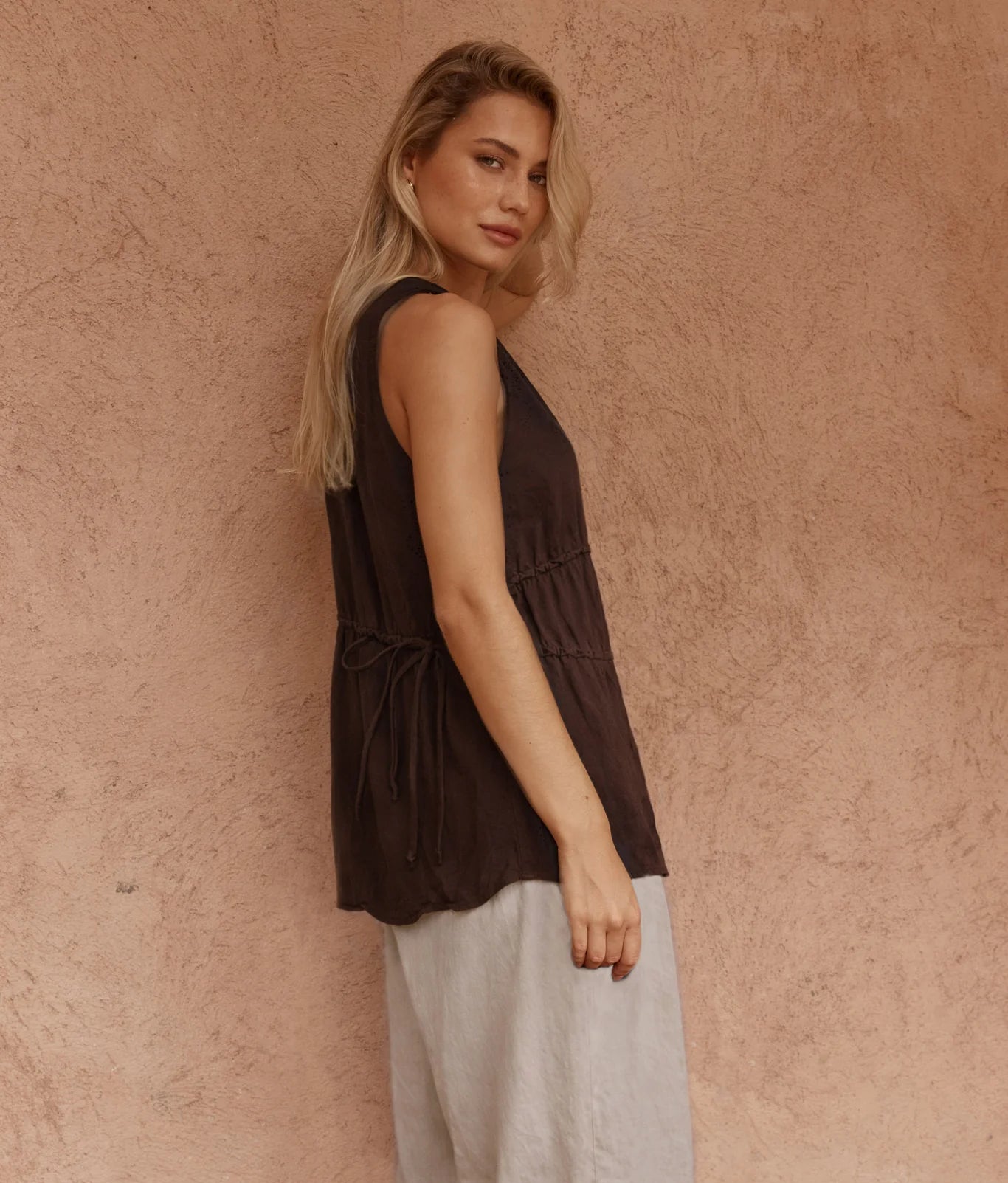 SASS Elin Gathered Tie Top CHOCOLATE