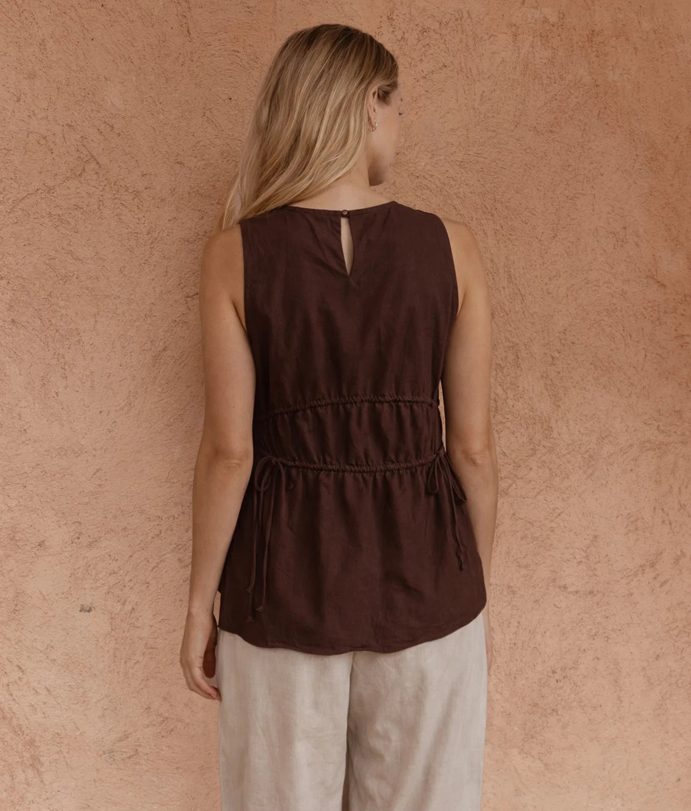 SASS Elin Gathered Tie Top CHOCOLATE
