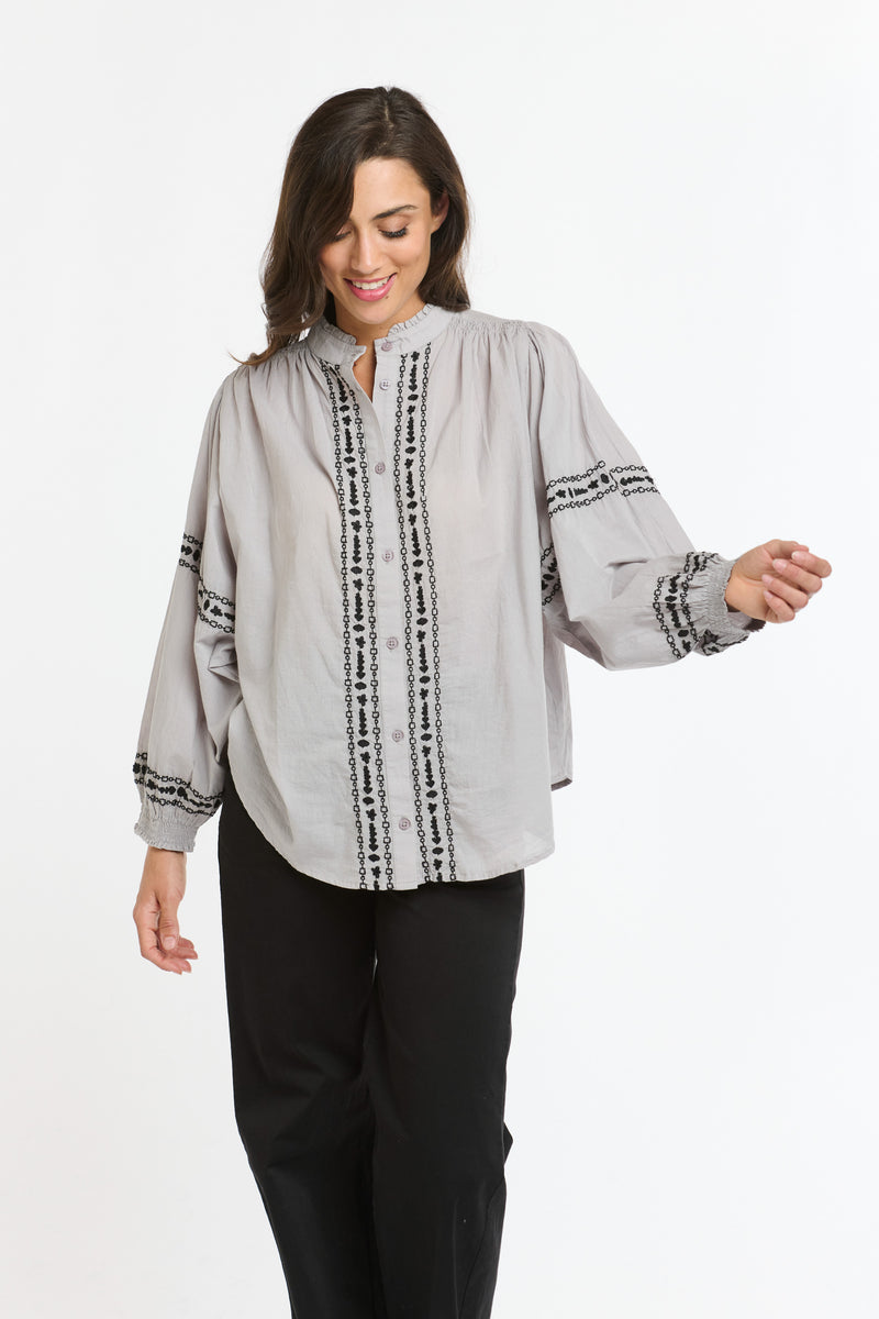 ITALIAN STAR Clara Embroidered Shirt PUTTY